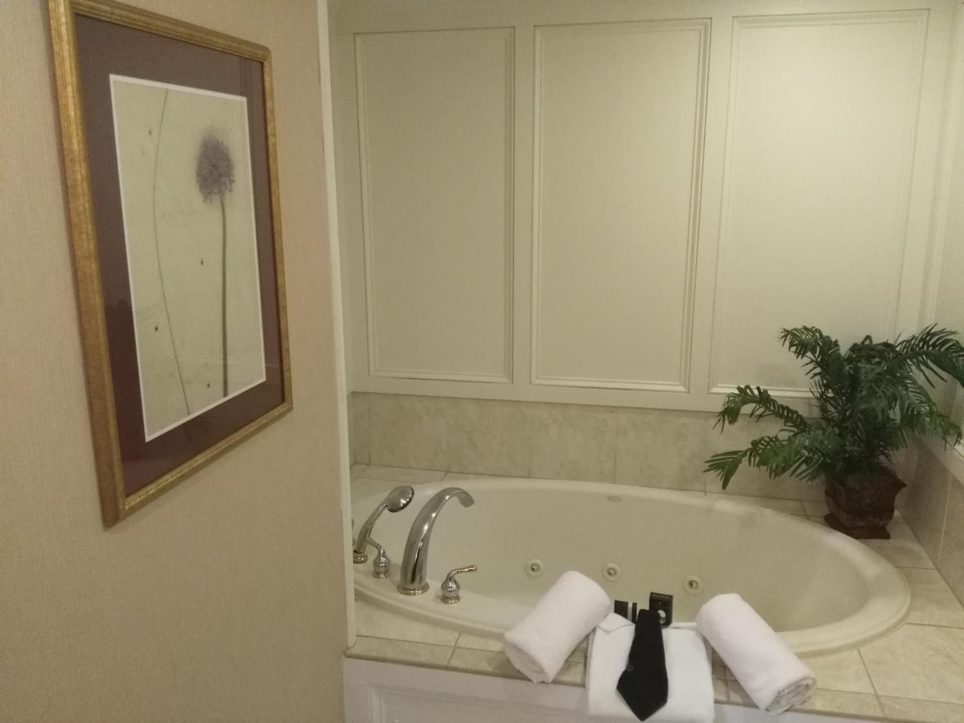 The Wilshire Grand Hotel gallery photo in West Orange, NJ — image 66