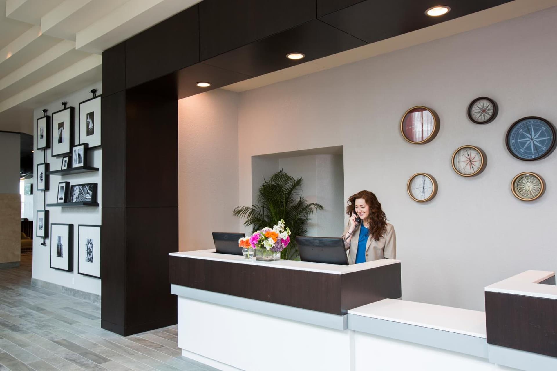 South Shore Harbour Resort and Conference Center interior in League City, TX — gallery photo 2