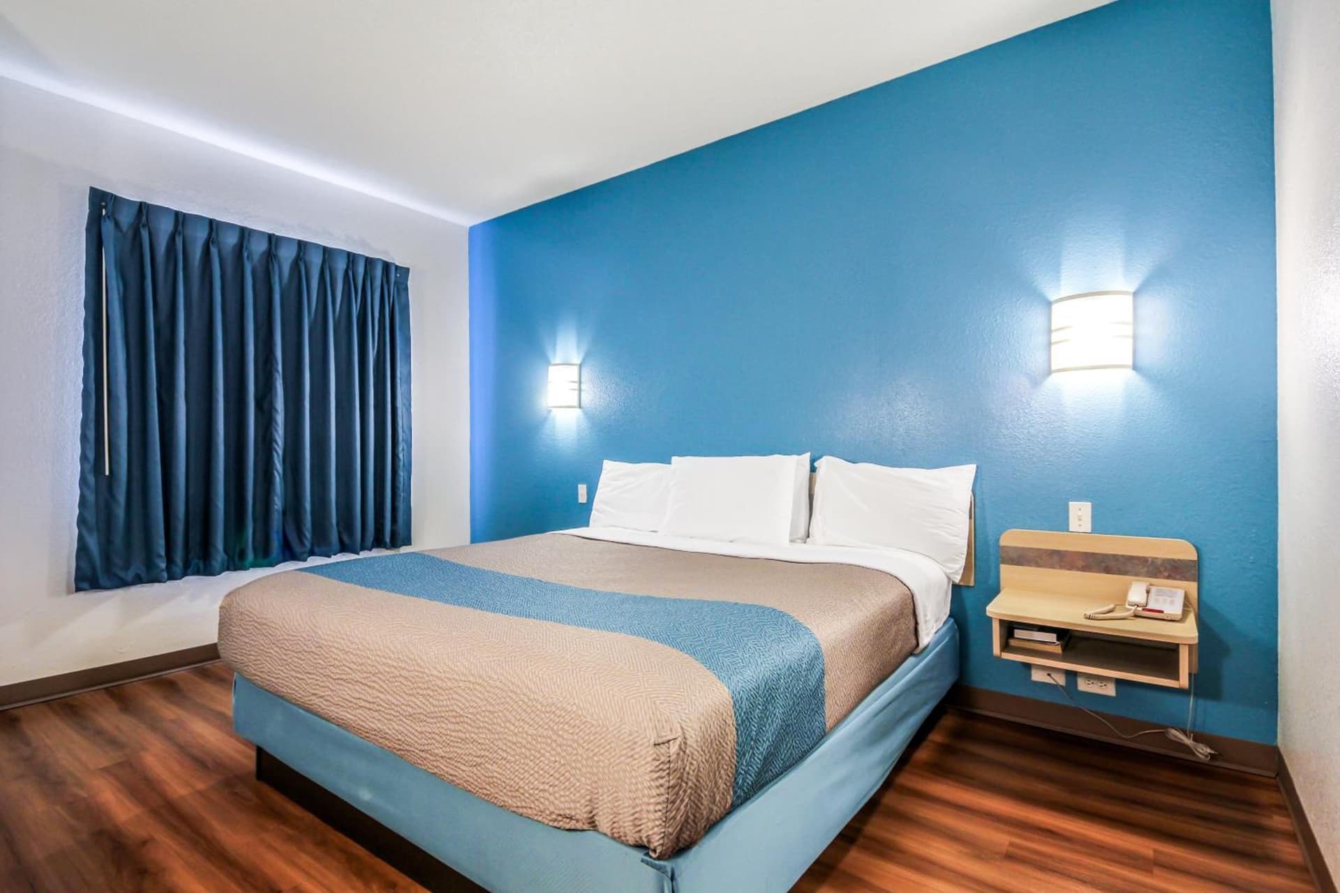 Motel 6 New Braunfels gallery photo in New Braunfels, TX — image 48