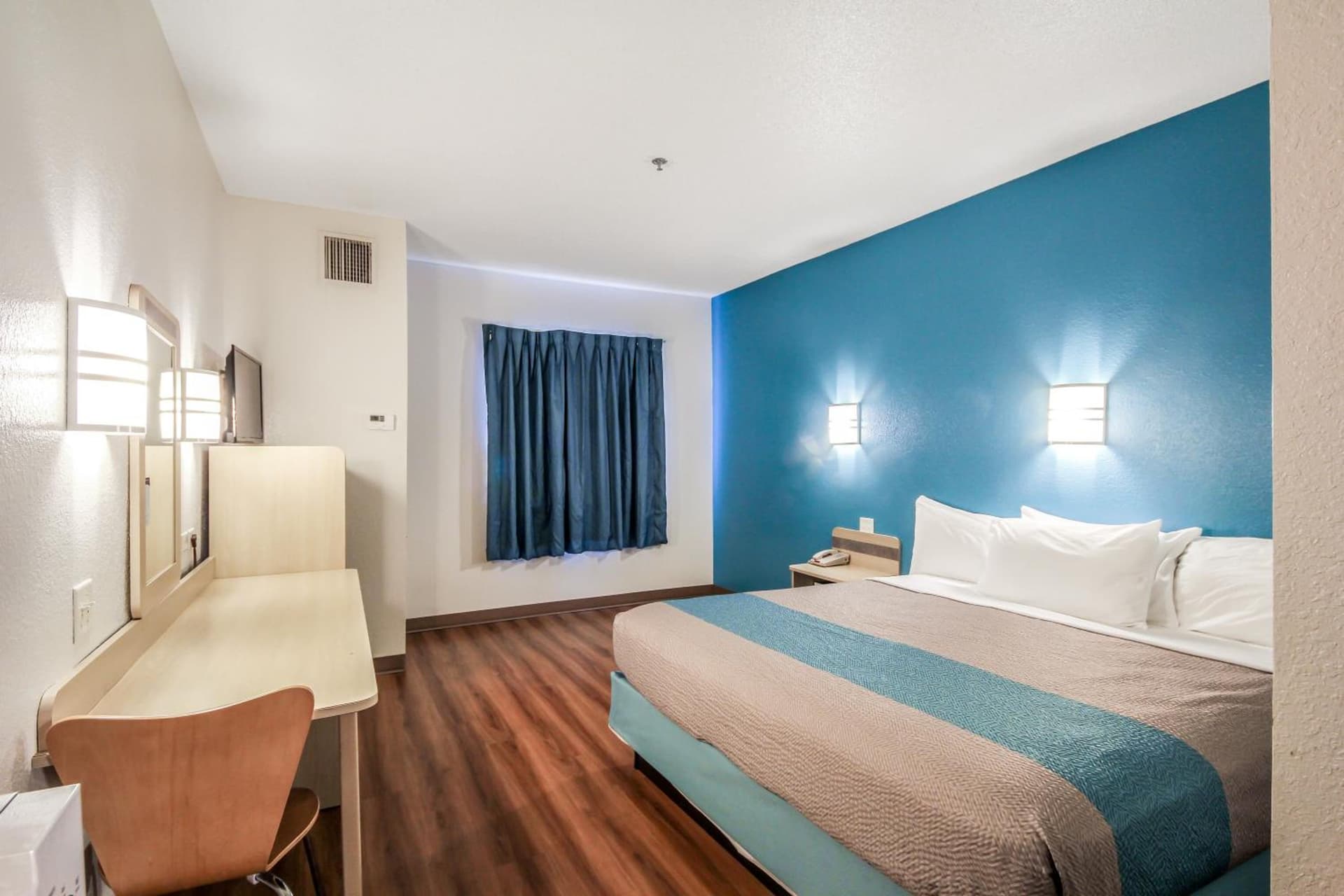 Motel 6 New Braunfels gallery photo in New Braunfels, TX — image 8