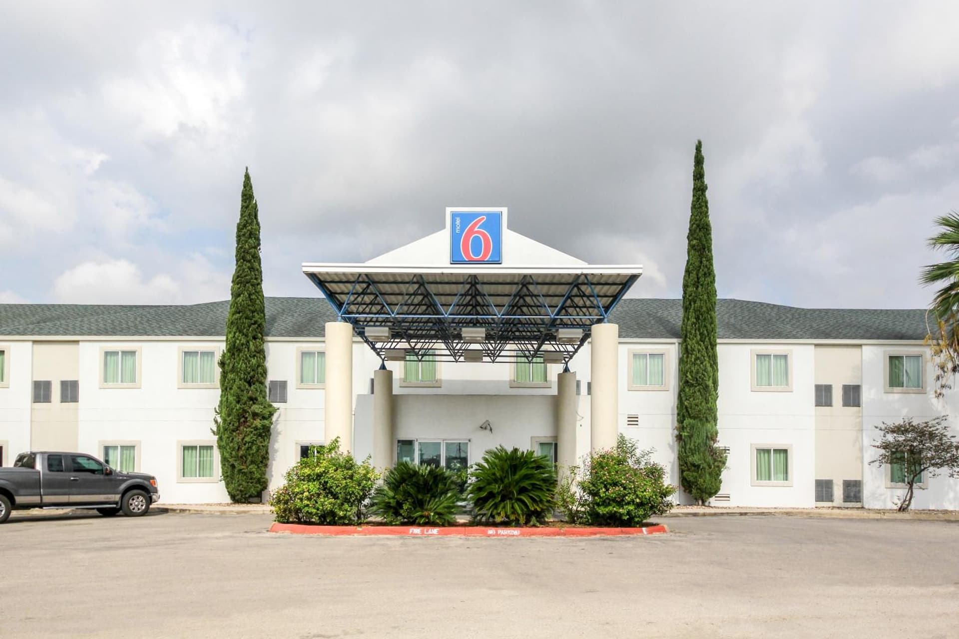 Motel 6 New Braunfels gallery photo in New Braunfels, TX — image 57