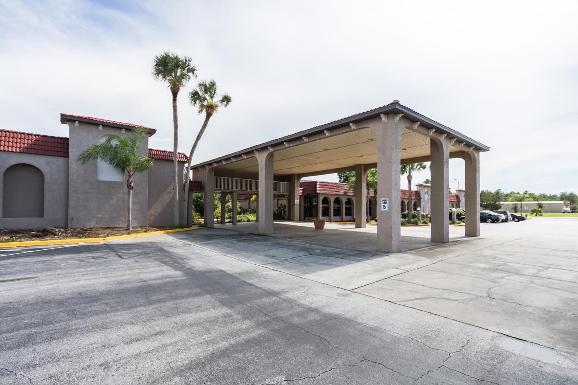 Motel 6-Spring Hill, FL - Weeki Wachee gallery photo in Weeki Wachee, FL — image 56