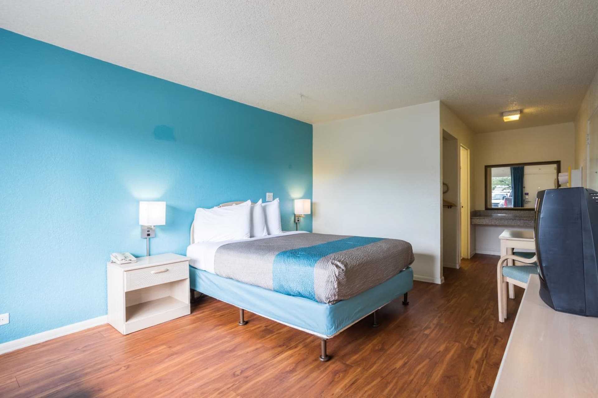 Motel 6-Spring Hill, FL - Weeki Wachee gallery photo in Weeki Wachee, FL — image 51