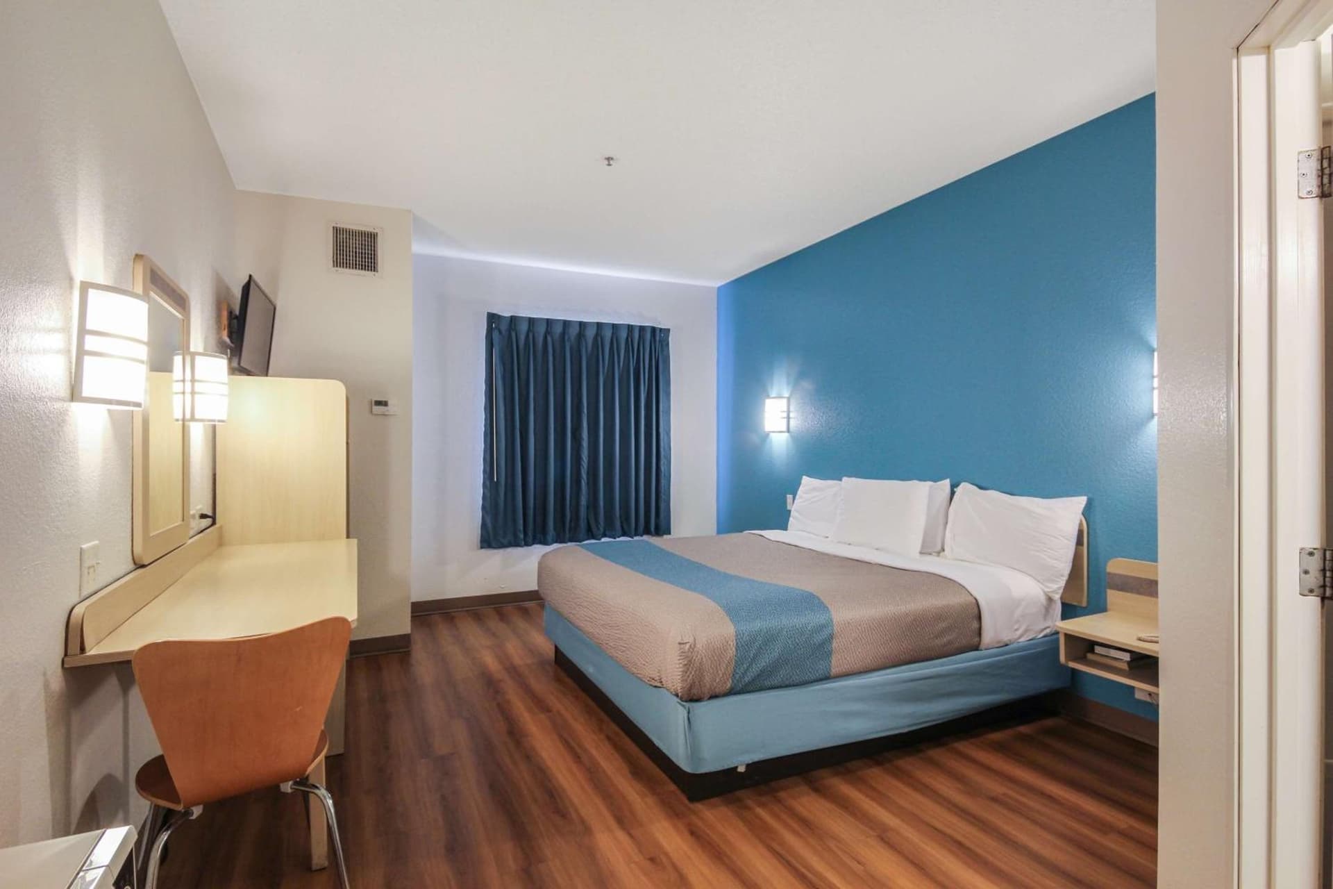 Motel 6 New Braunfels gallery photo in New Braunfels, TX — image 4