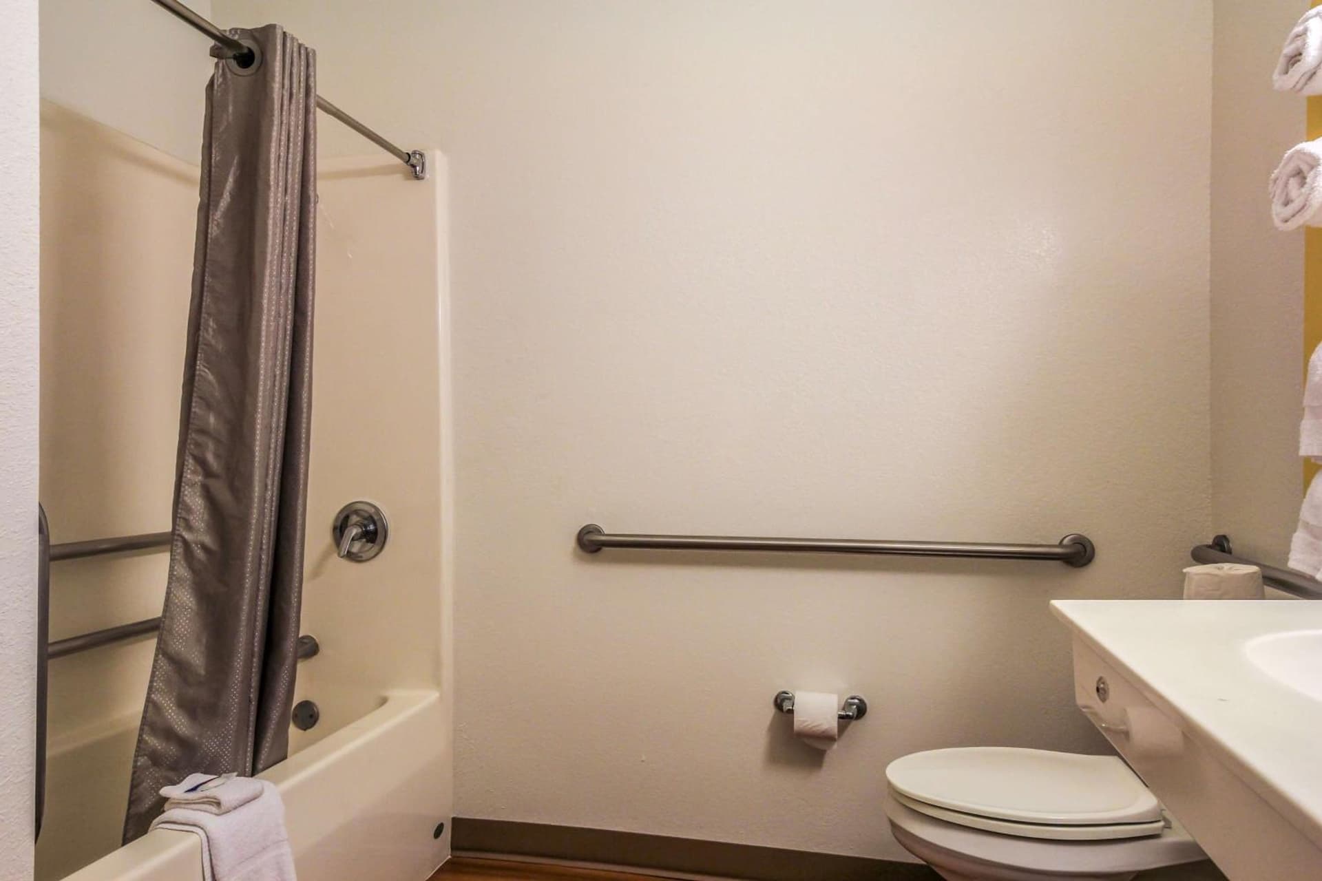Motel 6 New Braunfels gallery photo in New Braunfels, TX — image 58
