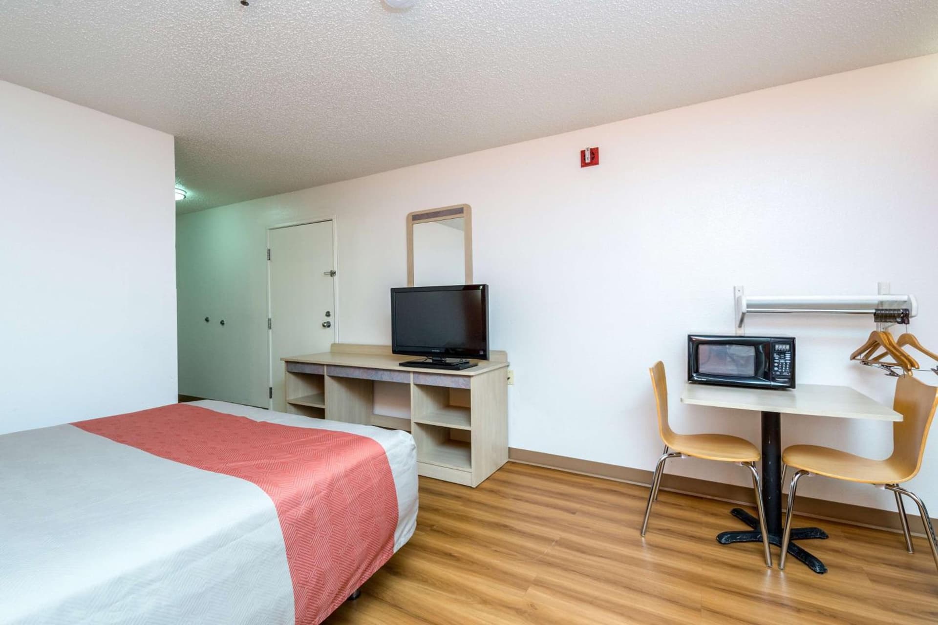 Motel 6-Waterloo, IA gallery photo in Waterloo, IA — image 11