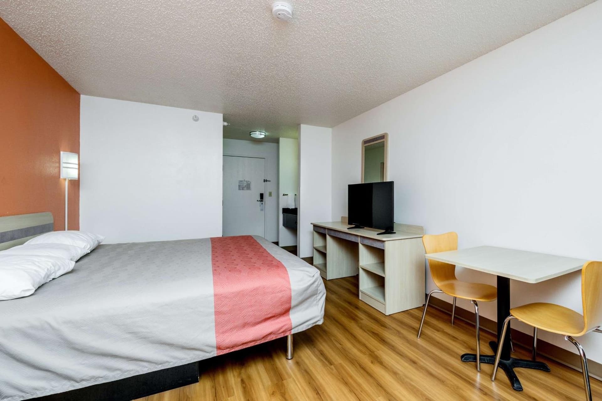 Motel 6-Waterloo, IA gallery photo in Waterloo, IA — image 6