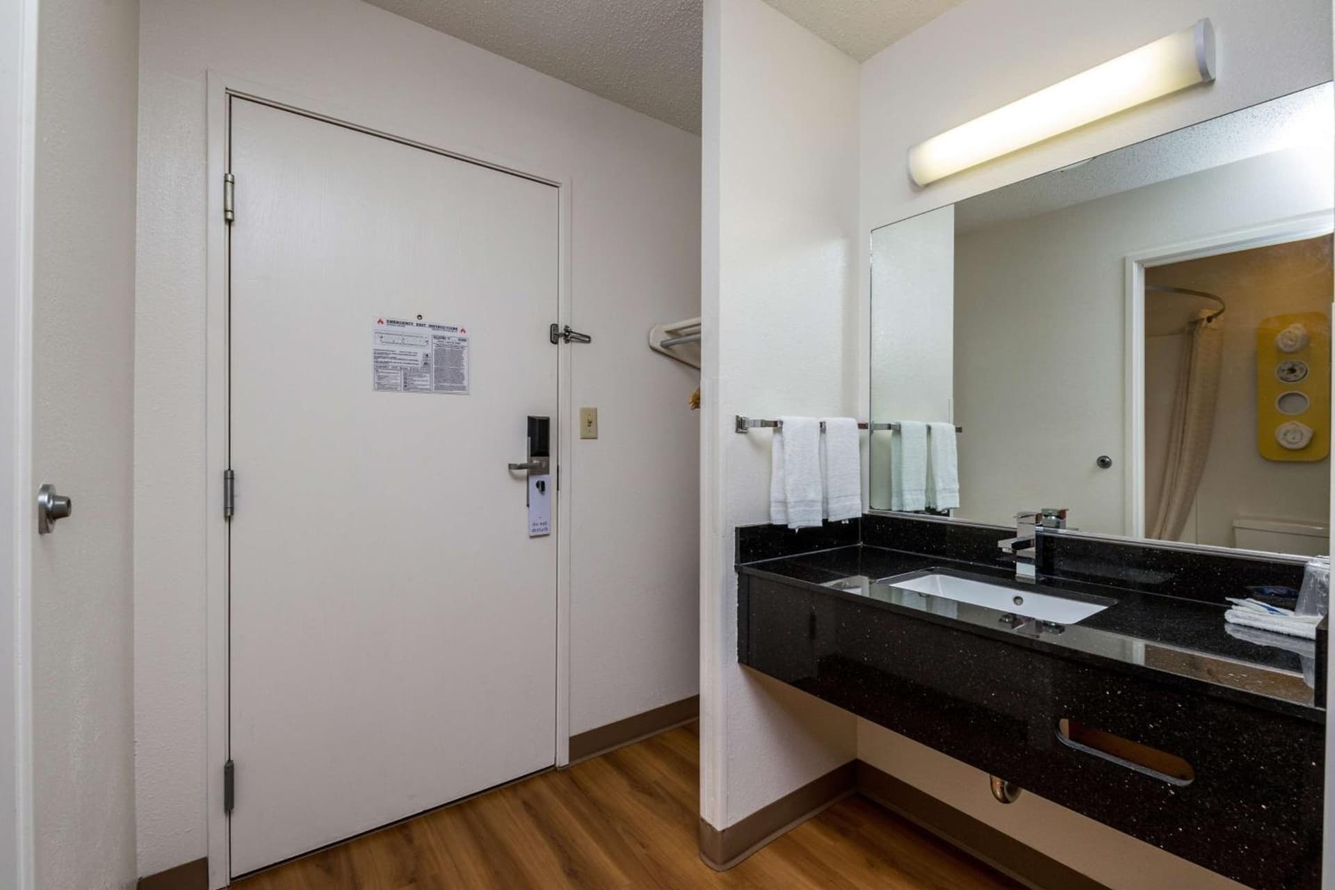 Motel 6-Waterloo, IA gallery photo in Waterloo, IA — image 27