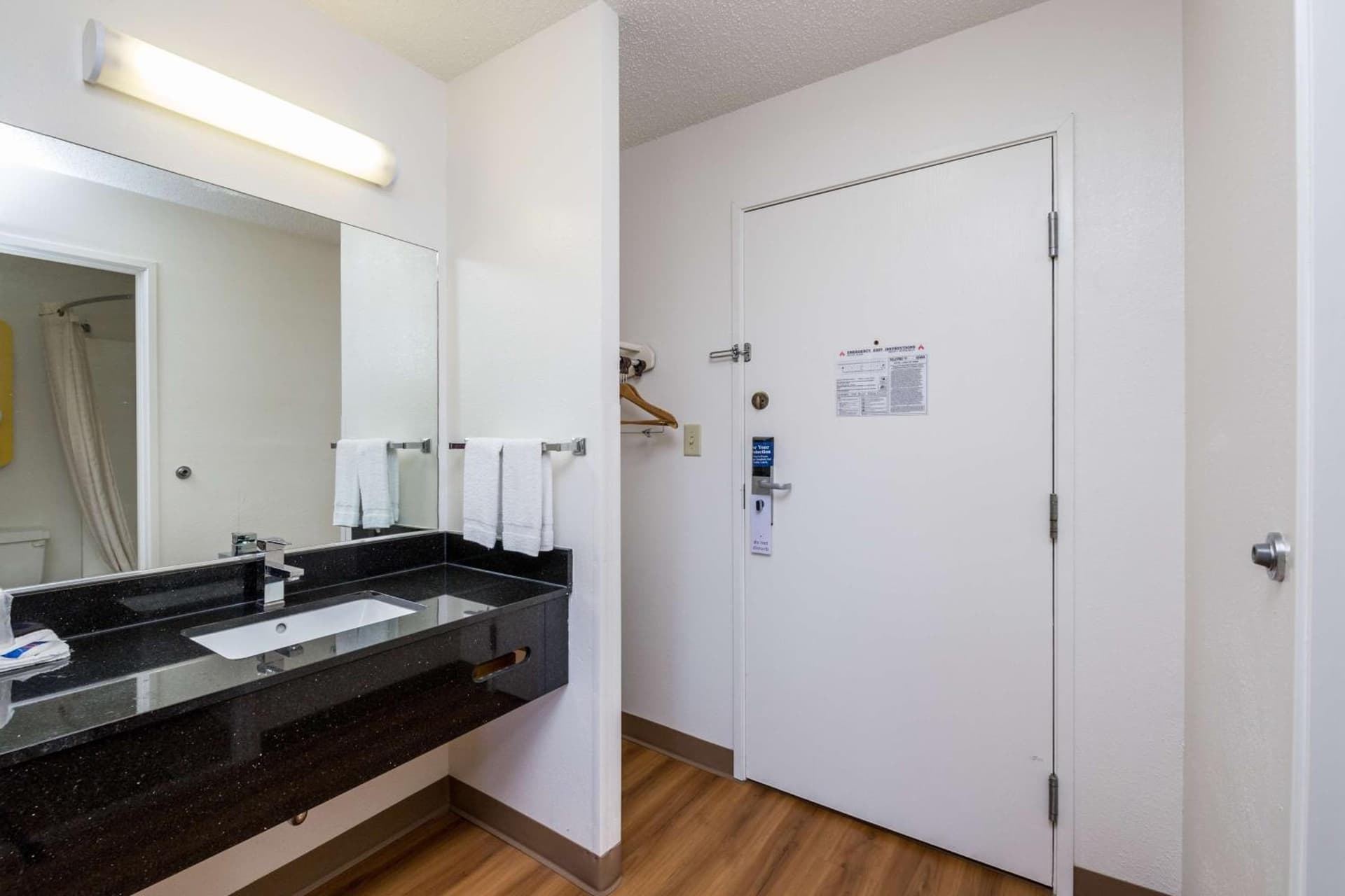 Motel 6-Waterloo, IA gallery photo in Waterloo, IA — image 38