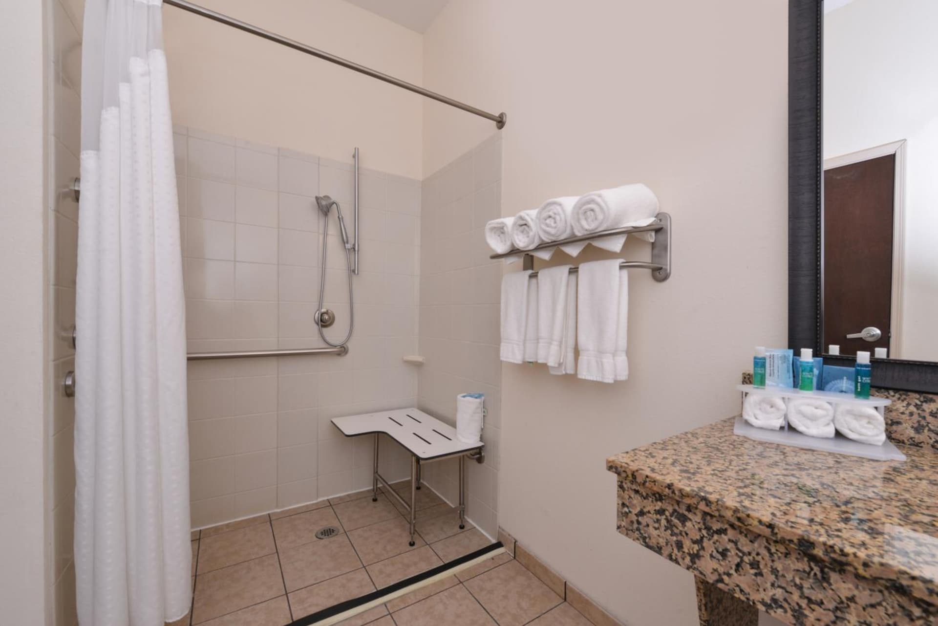 Holiday Inn Express & Suites Washington - Meadow Lands by IHG interior in Washington, PA — gallery photo 2