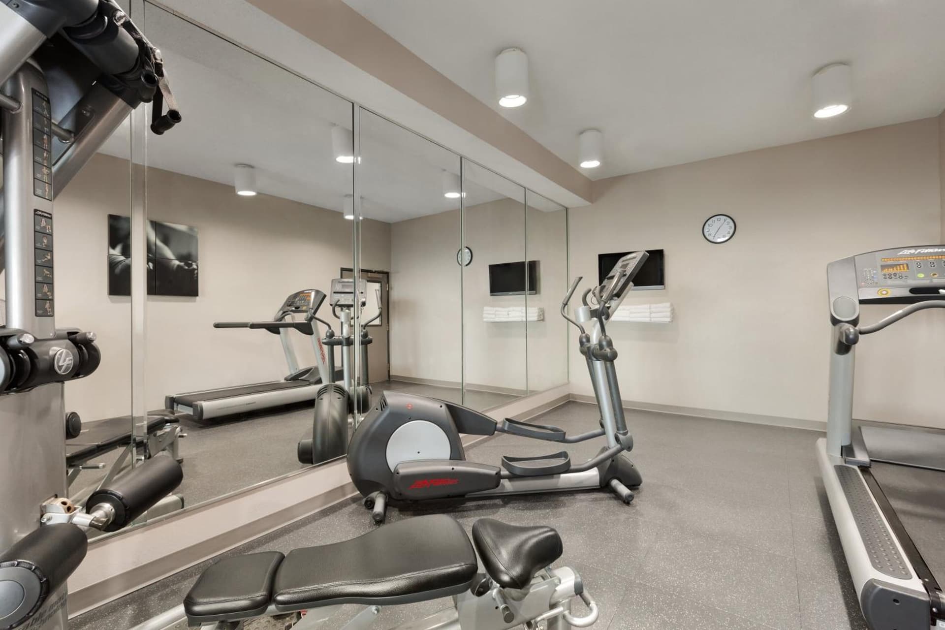 Country Inn & Suites by Radisson, Warner Robins, GA gallery photo in Warner Robins, GA — image 14