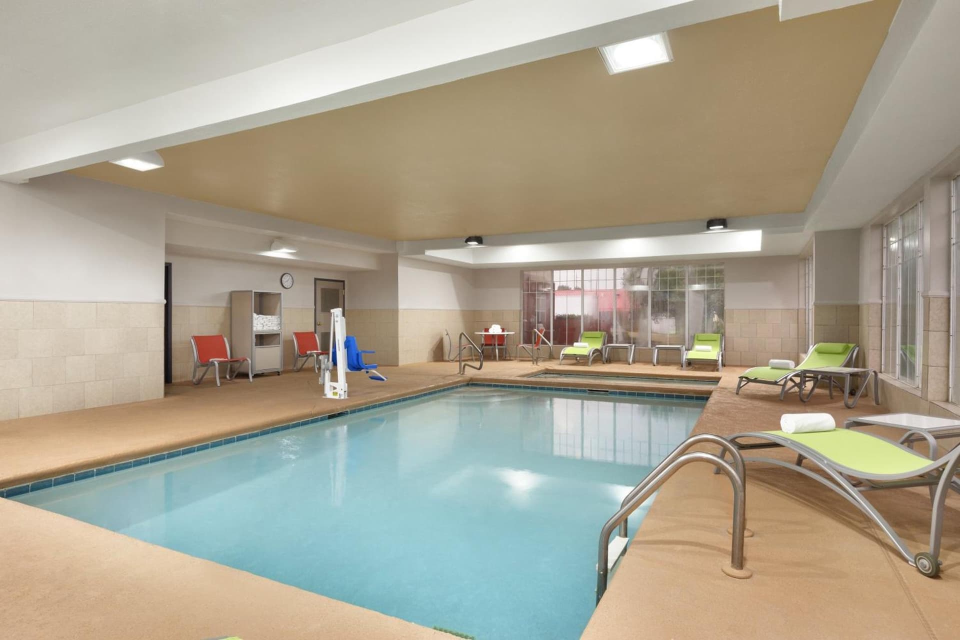 Country Inn & Suites by Radisson, Warner Robins, GA gallery photo in Warner Robins, GA — image 9