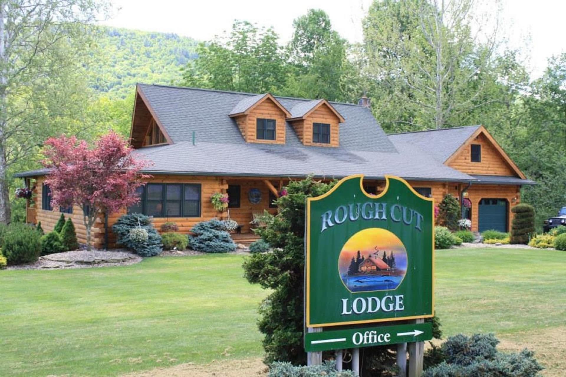 Rough Cut Lodge featured exterior or lobby in Gaines — similar hotel