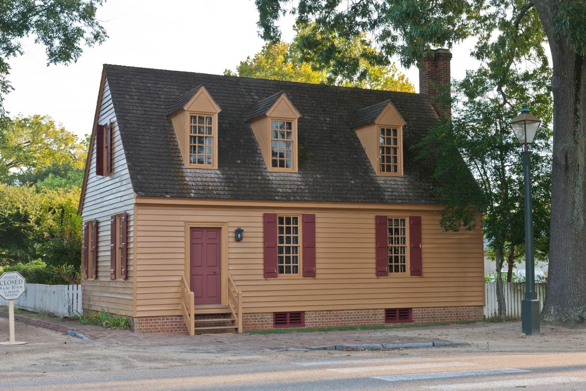 Colonial Houses, an official Colonial Williamsburg Hotel gallery photo in Williamsburg, VA — image 49