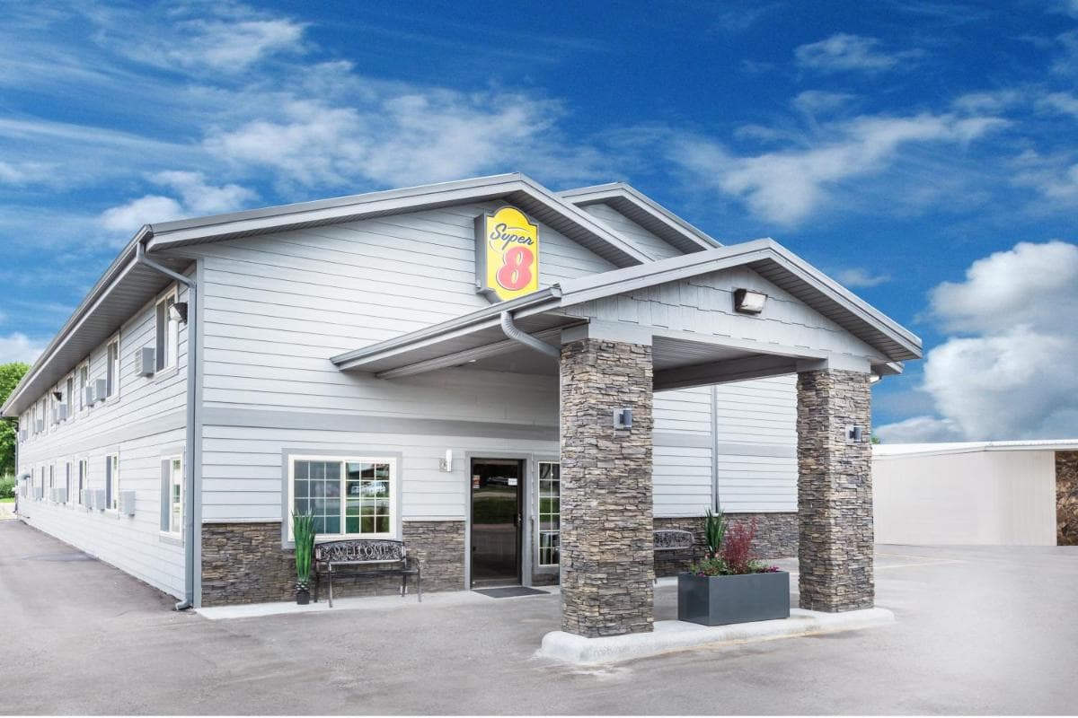 Super 8 by Wyndham Spencer exterior or lobby in Spencer, IA — main listing photo