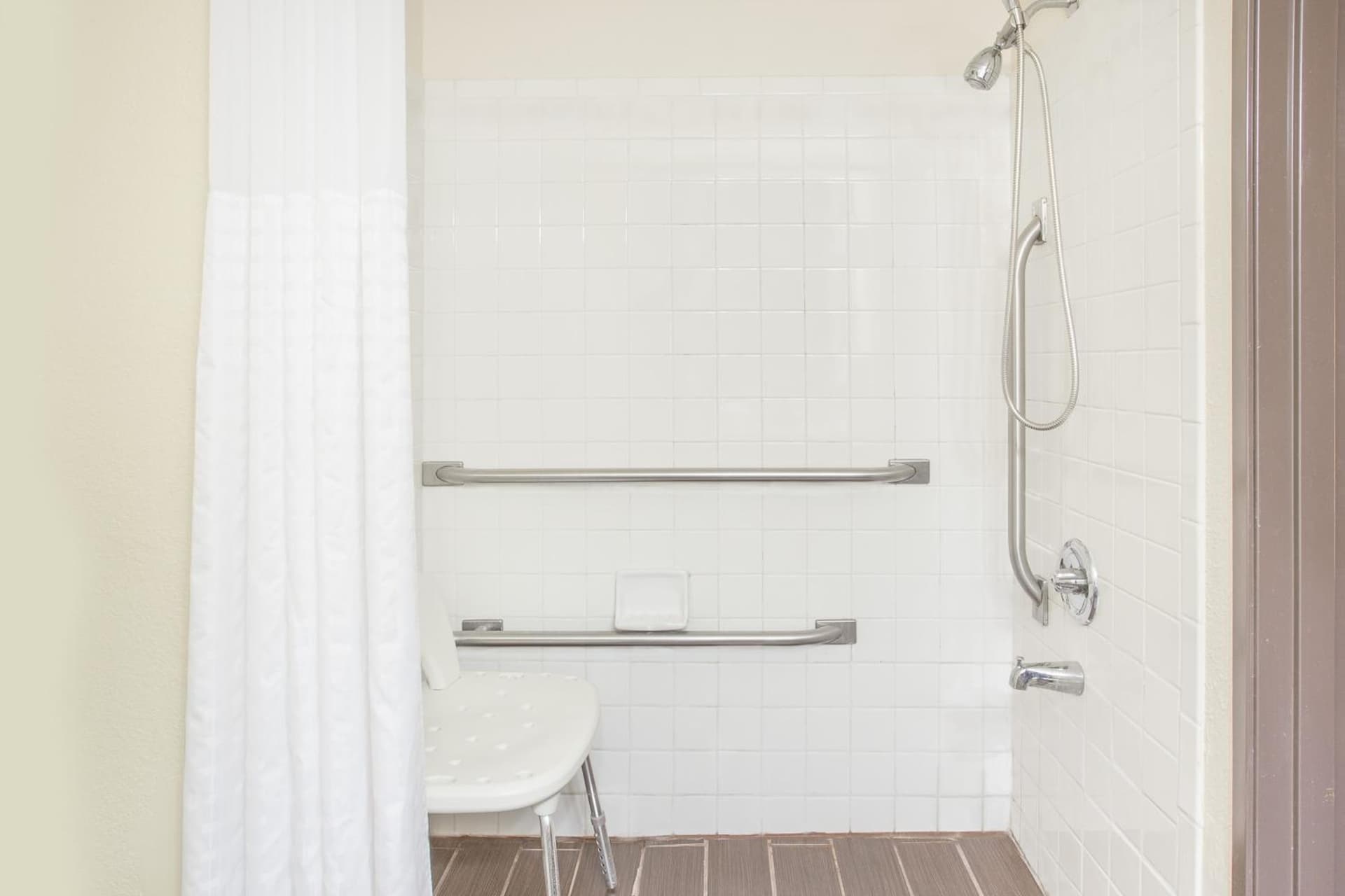 Baymont by Wyndham Holland gallery photo in Holland, MI — image 17