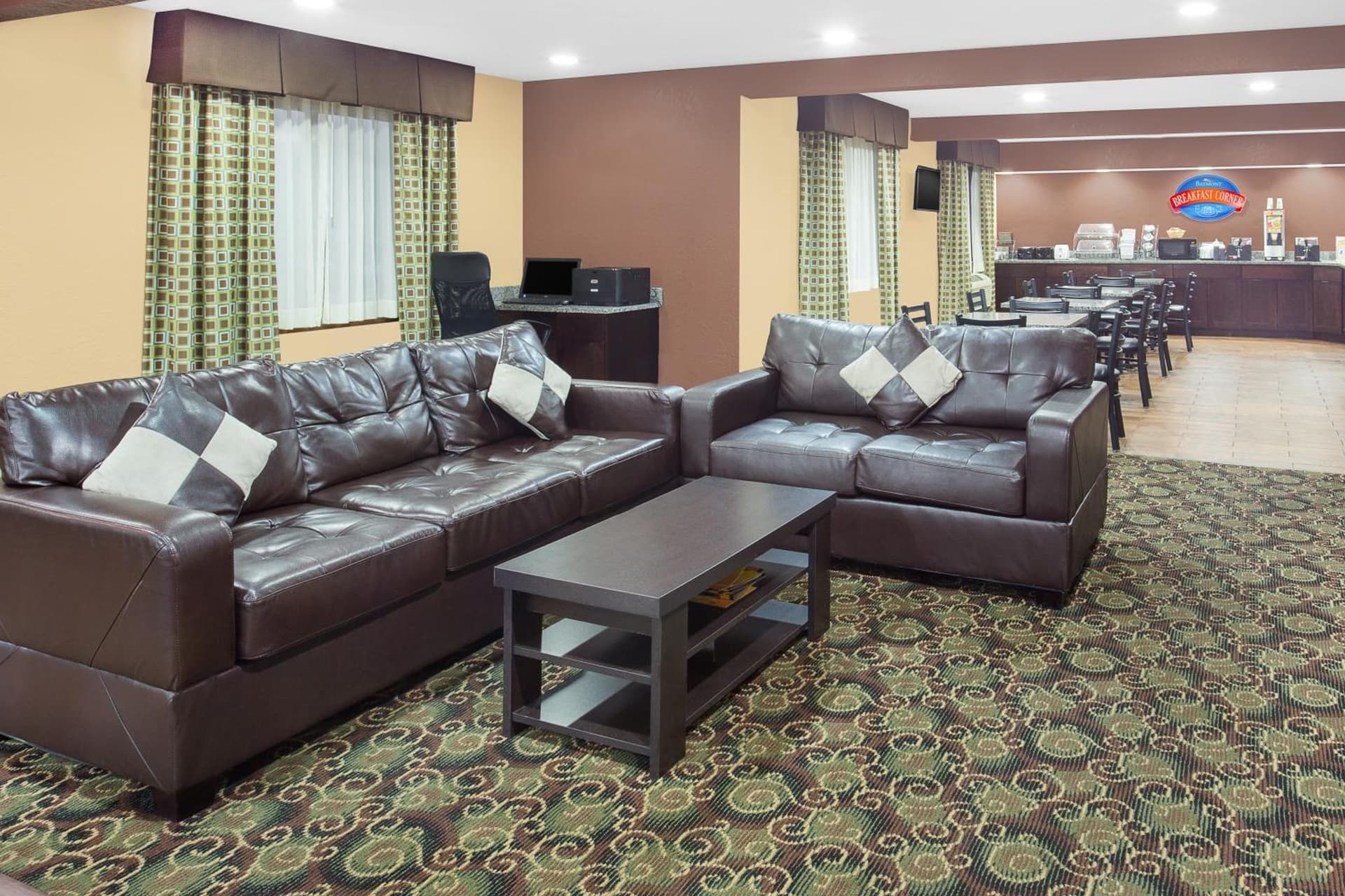 Baymont by Wyndham Holland gallery photo in Holland, MI — image 23