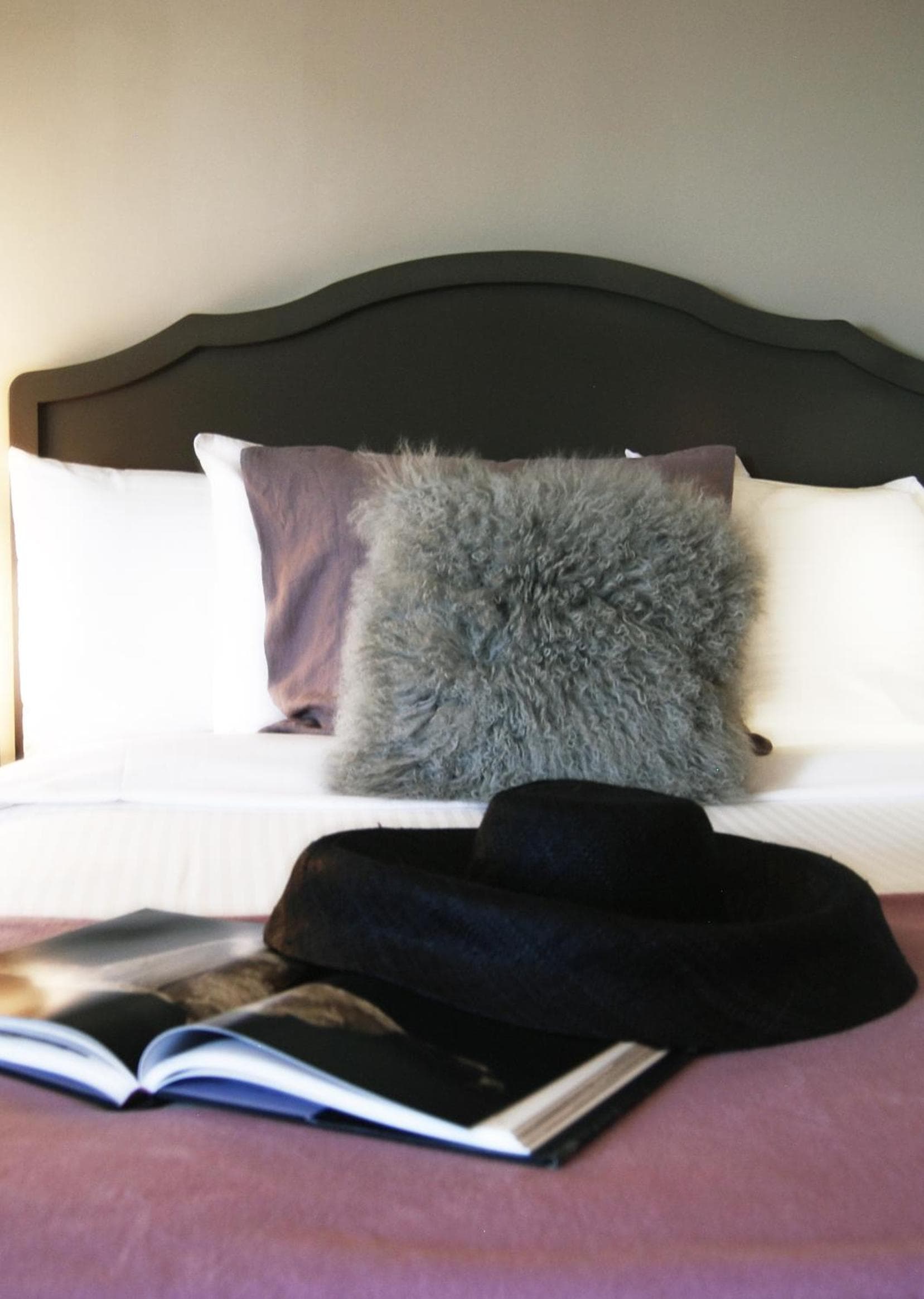 Hollywood Hotel interior in Los Angeles, CA — gallery photo 2
