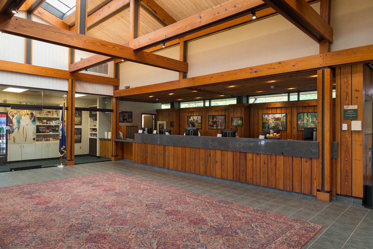 Williamsburg Woodlands Hotel & Suites, an official Colonial Williamsburg Hotel interior in Williamsburg, VA — gallery photo 2