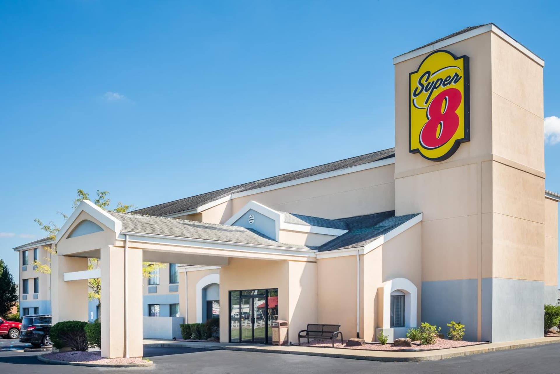 Super 8 by Wyndham Jasper property views in Jasper, IN — gallery photo 3