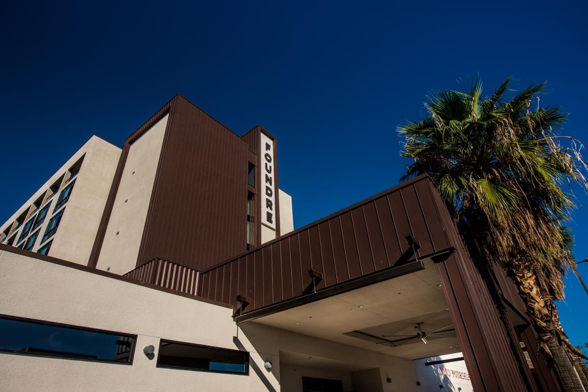 Found Re Phoenix gallery photo in Phoenix, AZ — image 60