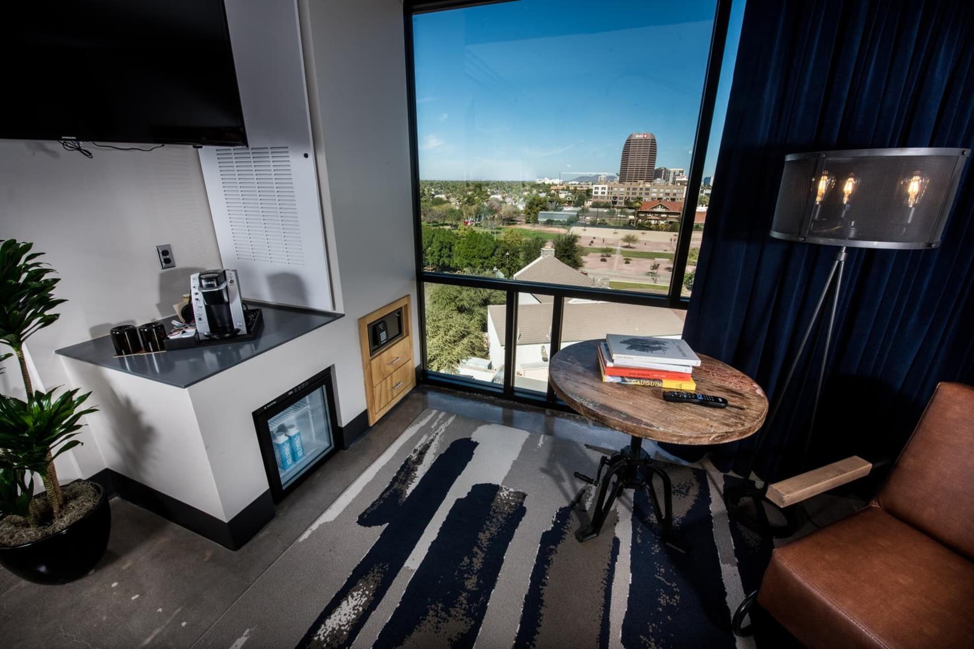 Found Re Phoenix gallery photo in Phoenix, AZ — image 154