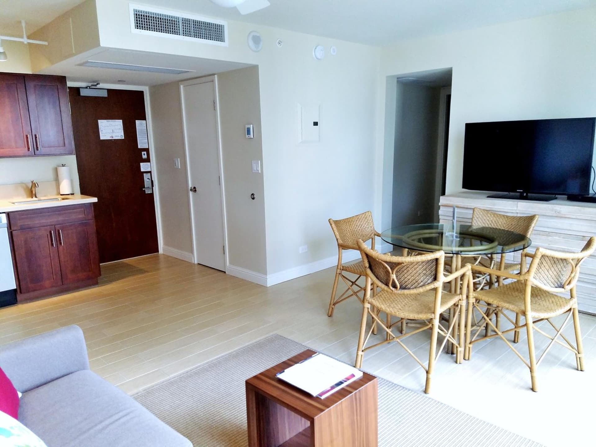 The Imperial Hawaii Resort gallery photo in Honolulu, HI — image 36