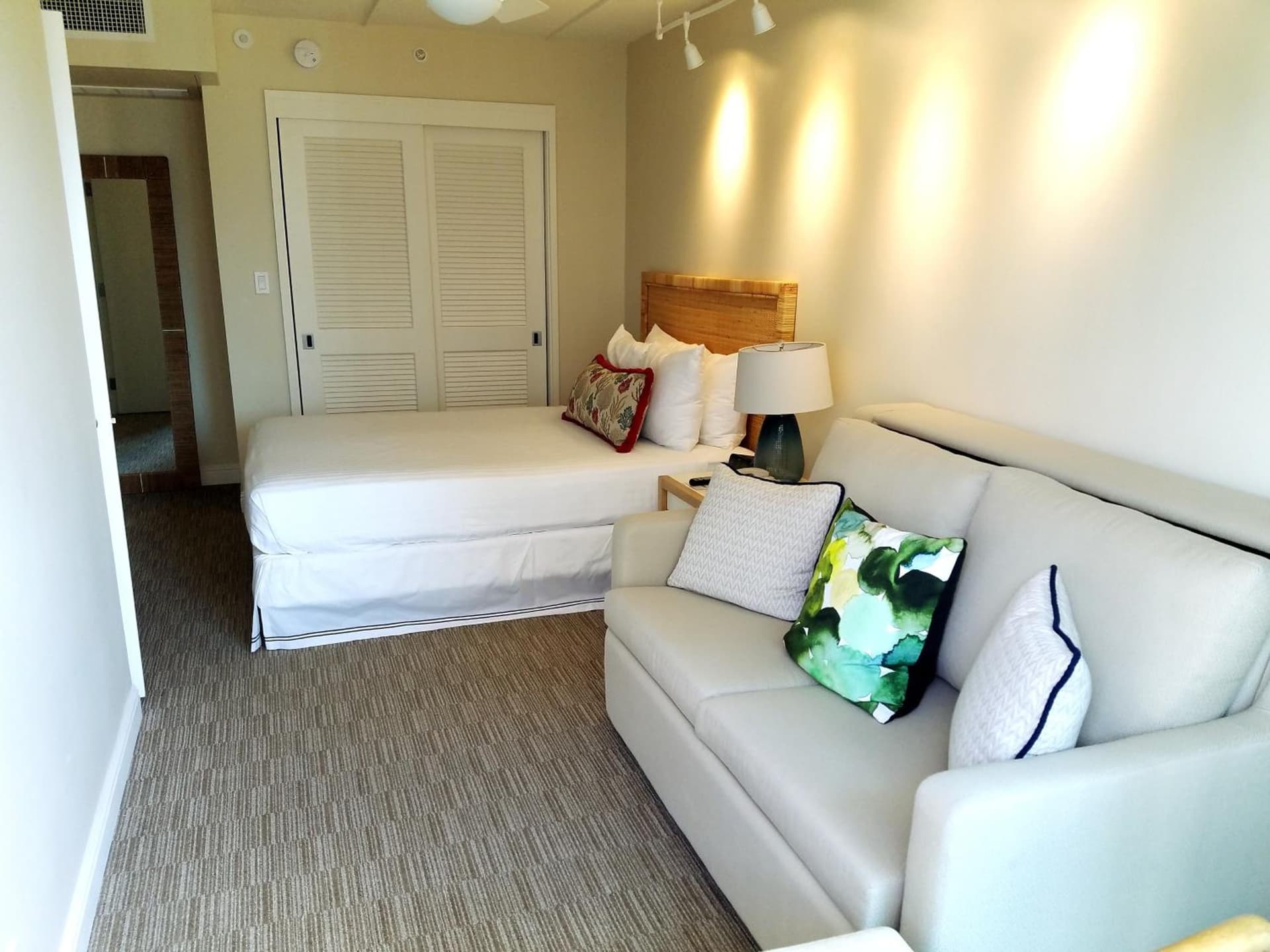 The Imperial Hawaii Resort gallery photo in Honolulu, HI — image 49
