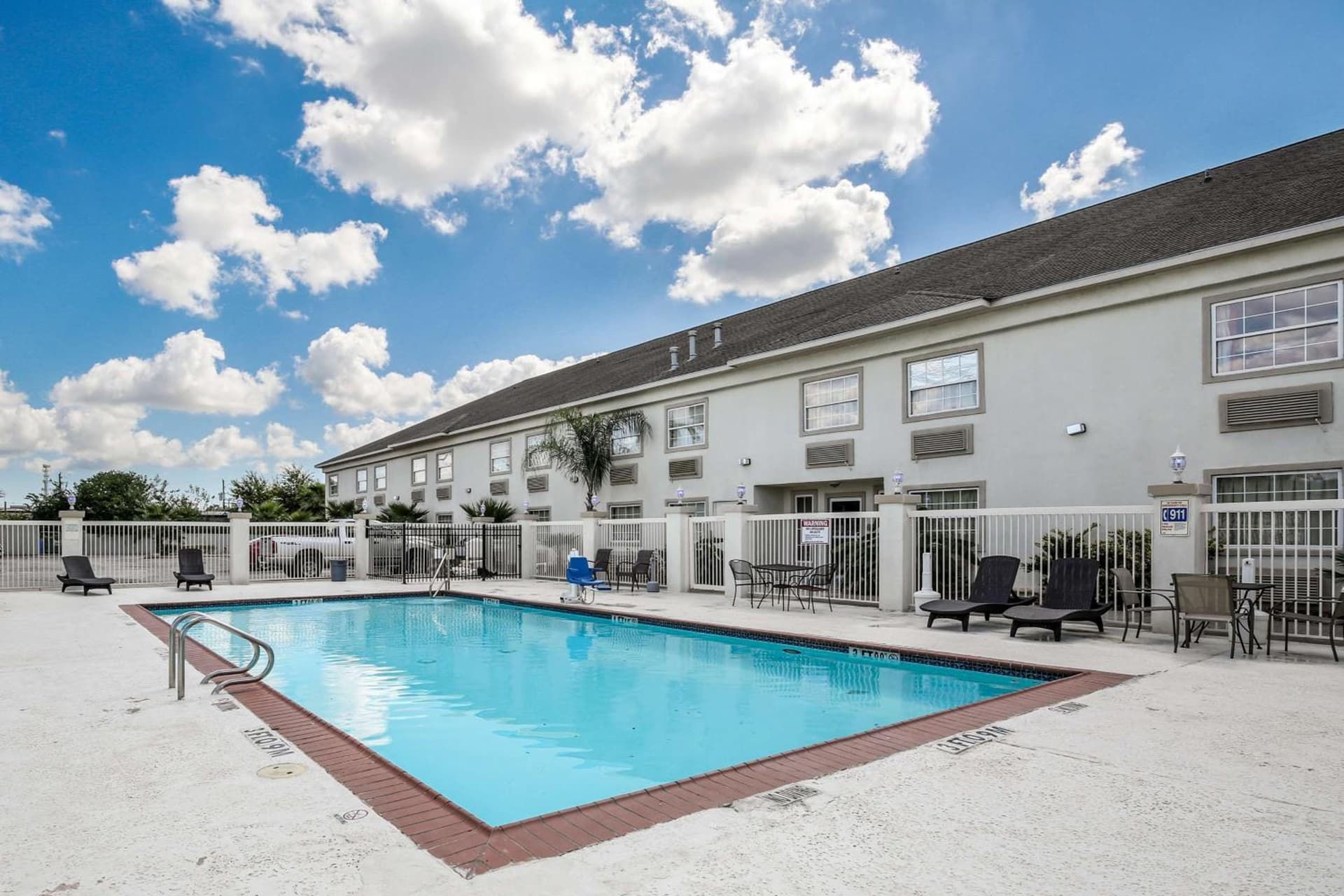 Motel 6-Pasadena, TX gallery photo in Pasadena, TX — image 7