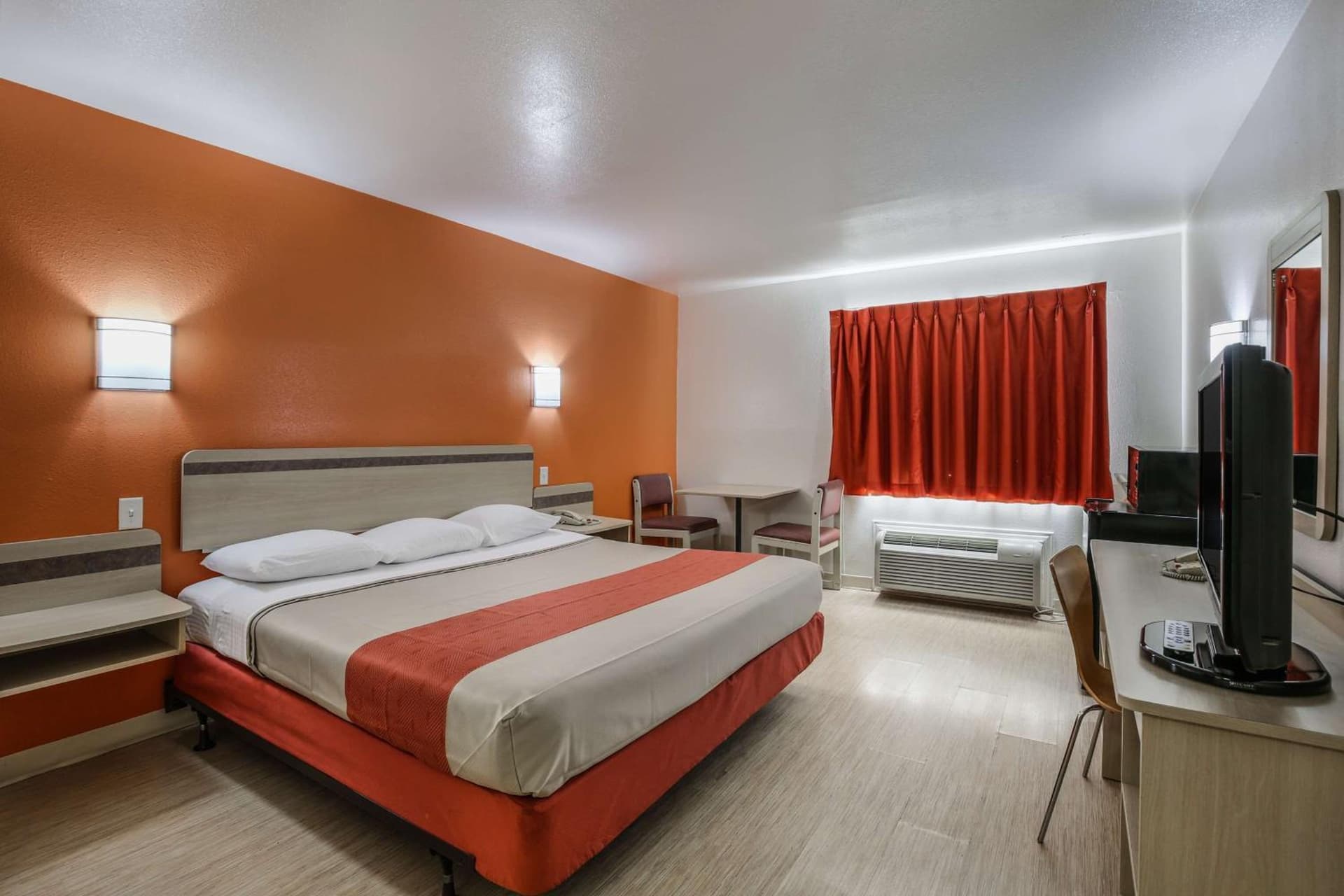 Motel 6-Pasadena, TX gallery photo in Pasadena, TX — image 16