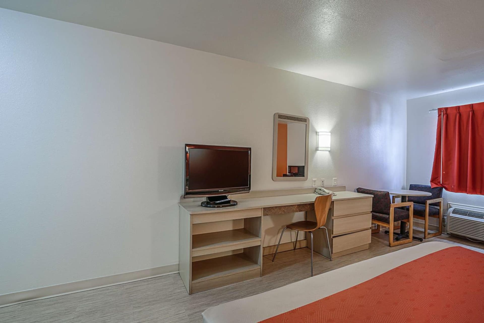 Motel 6-Pasadena, TX gallery photo in Pasadena, TX — image 40