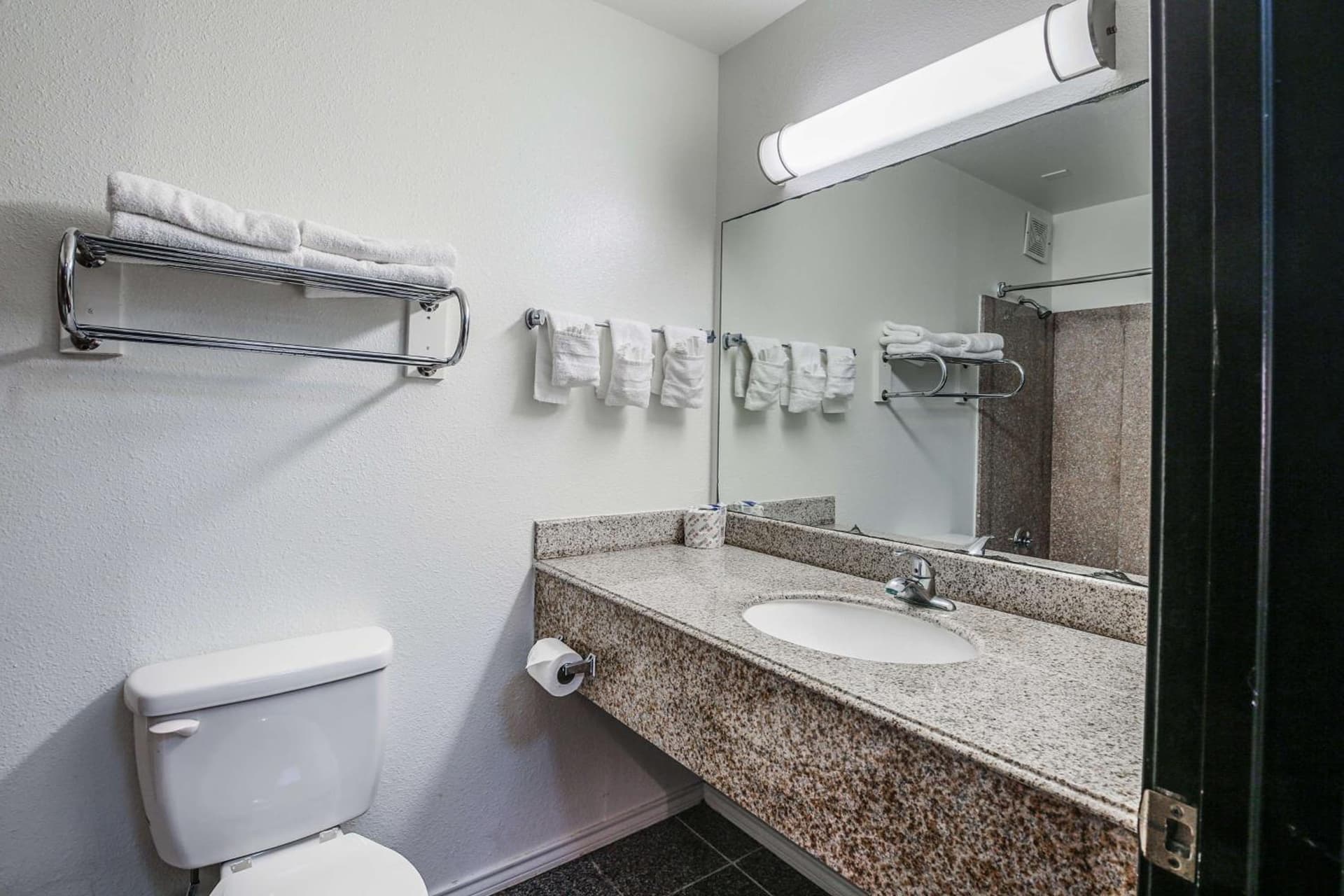 Motel 6-Pasadena, TX gallery photo in Pasadena, TX — image 15