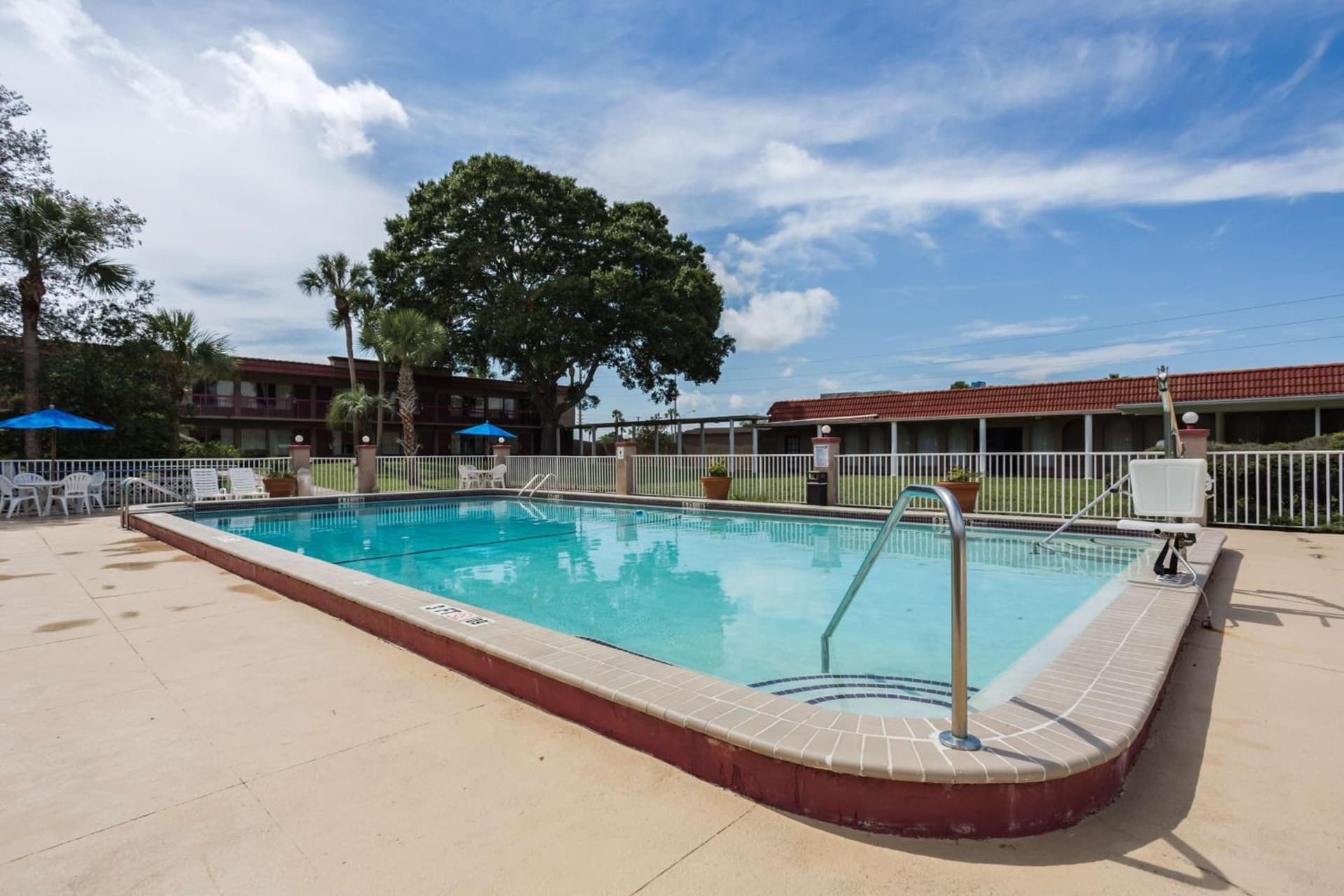 Motel 6-Spring Hill, FL - Weeki Wachee gallery photo in Weeki Wachee, FL — image 23