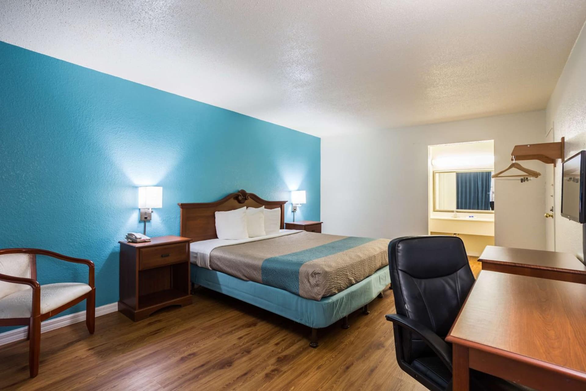 Motel 6-Spring Hill, FL - Weeki Wachee gallery photo in Weeki Wachee, FL — image 36