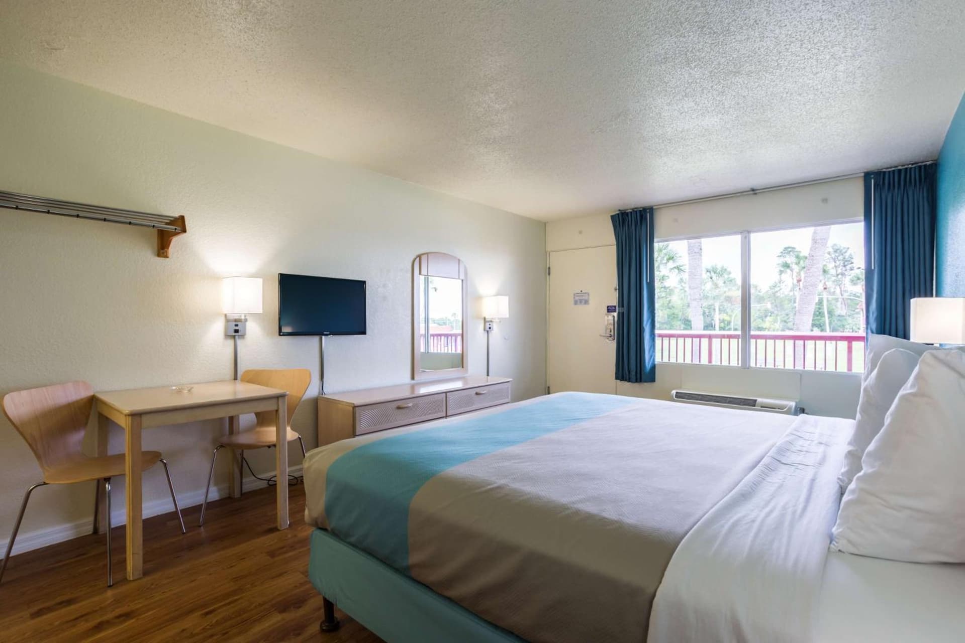 Motel 6-Spring Hill, FL - Weeki Wachee gallery photo in Weeki Wachee, FL — image 84