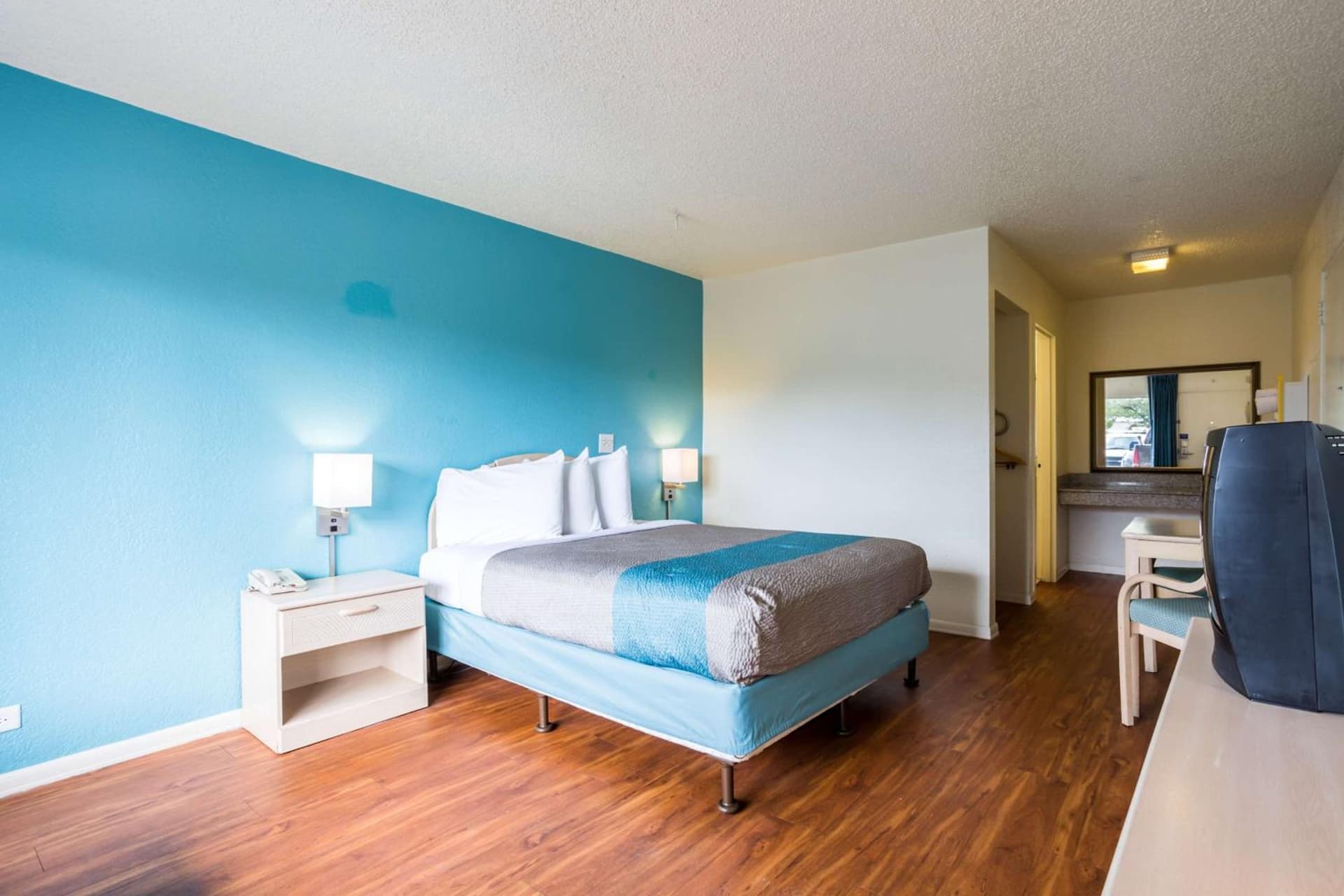 Motel 6-Spring Hill, FL - Weeki Wachee gallery photo in Weeki Wachee, FL — image 76