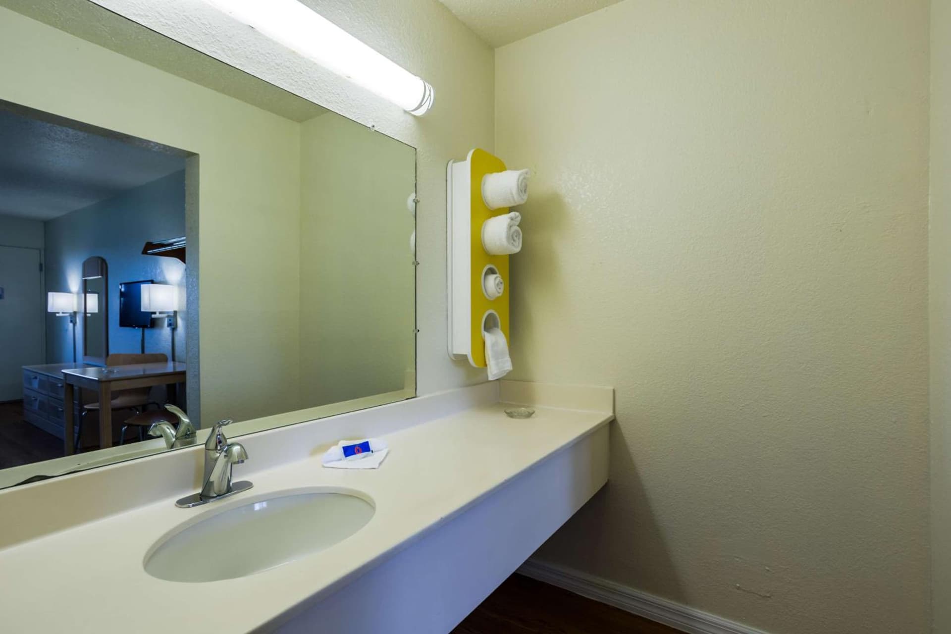 Motel 6-Spring Hill, FL - Weeki Wachee gallery photo in Weeki Wachee, FL — image 79