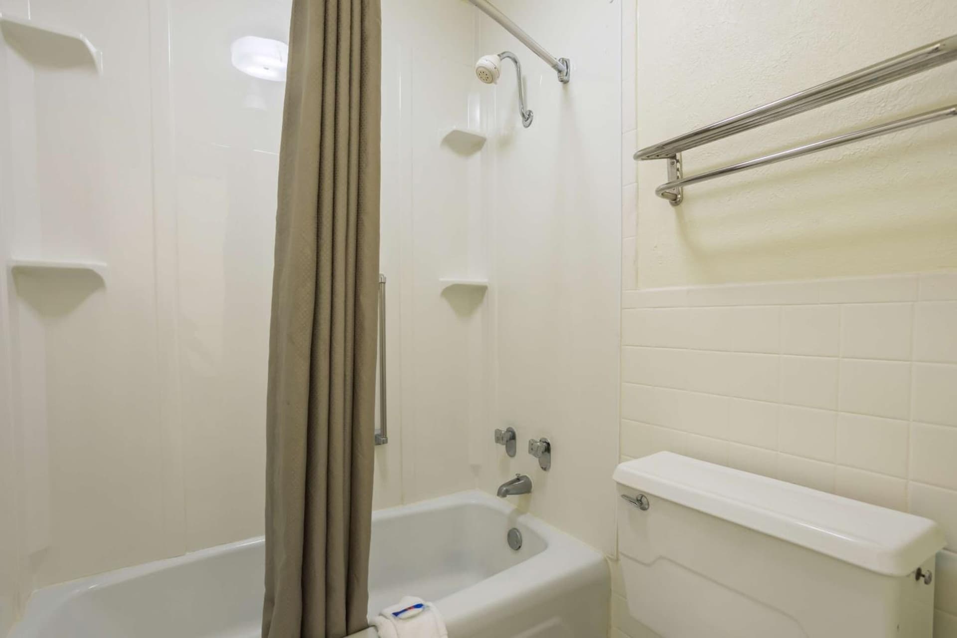 Motel 6-Spring Hill, FL - Weeki Wachee property views in Weeki Wachee, FL — gallery photo 3