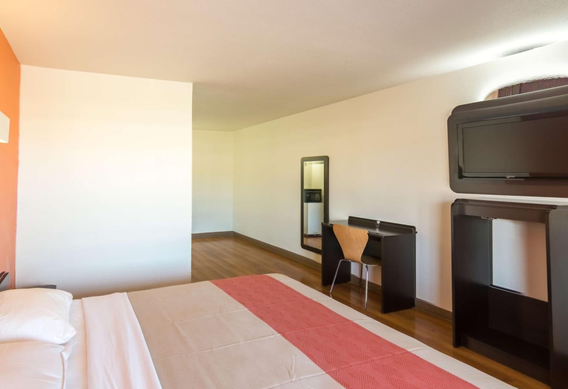 Motel 6-Wichita Falls, TX - North interior in Wichita Falls, TX — gallery photo 2