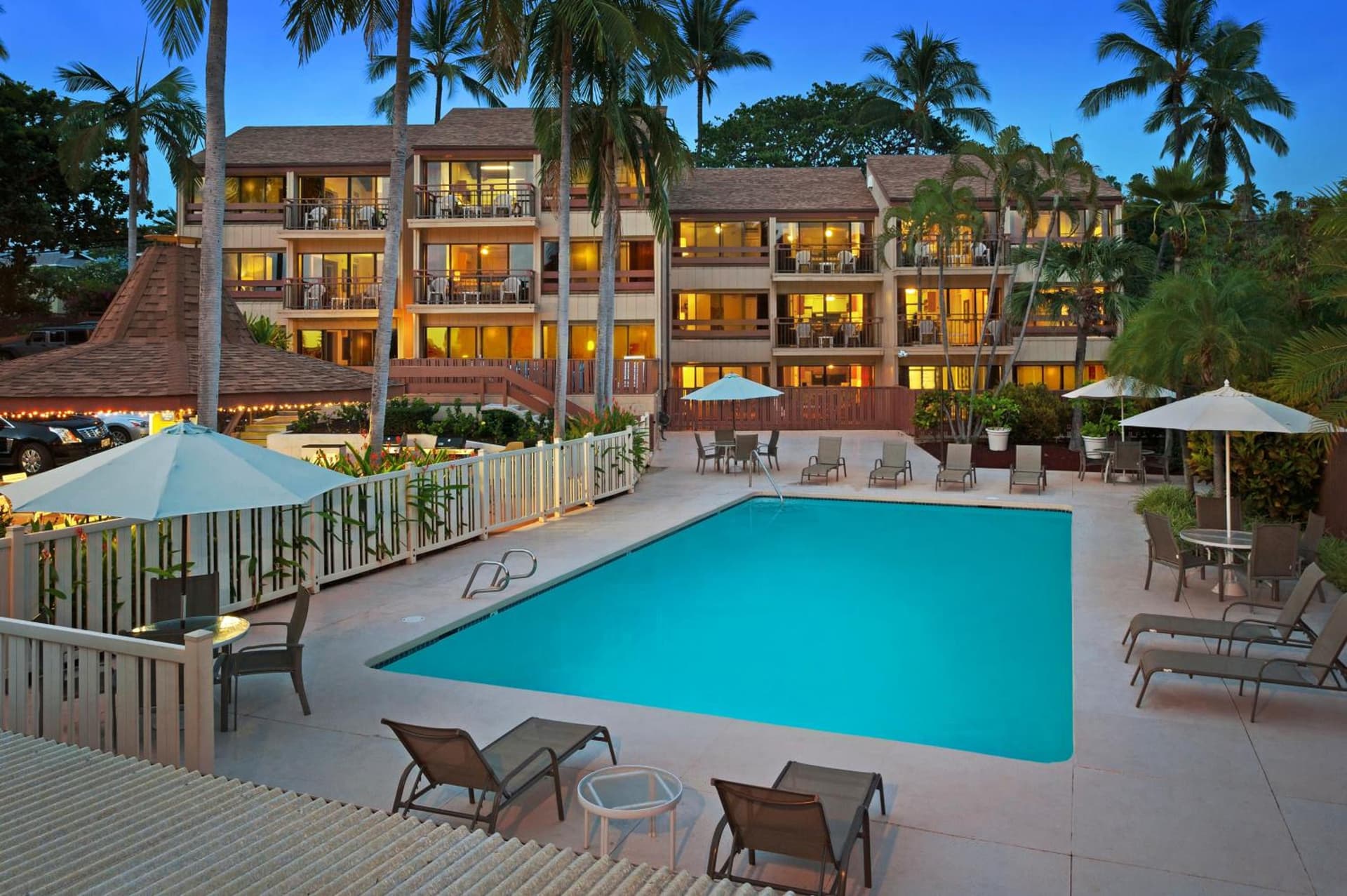 The Kona Billfisher interior in Kailua-Kona — gallery photo 2