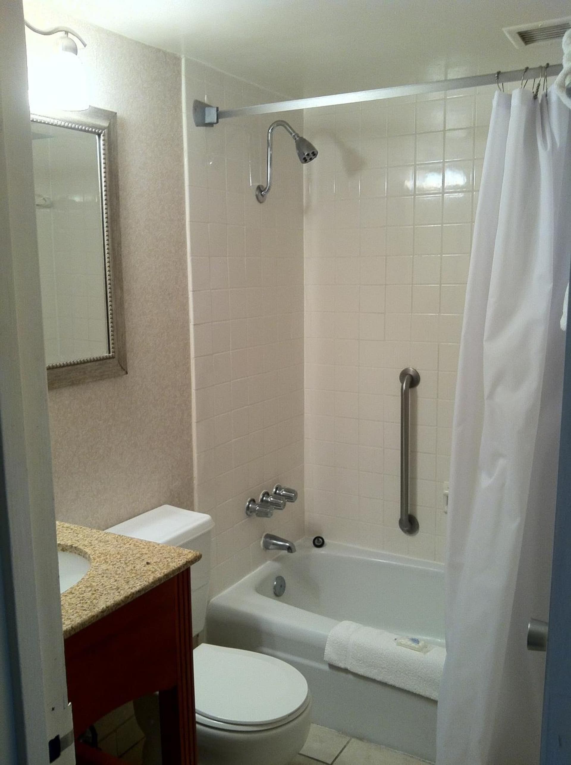 Wyndham Virginia Beach Oceanfront gallery photo in Virginia Beach, VA — image 27