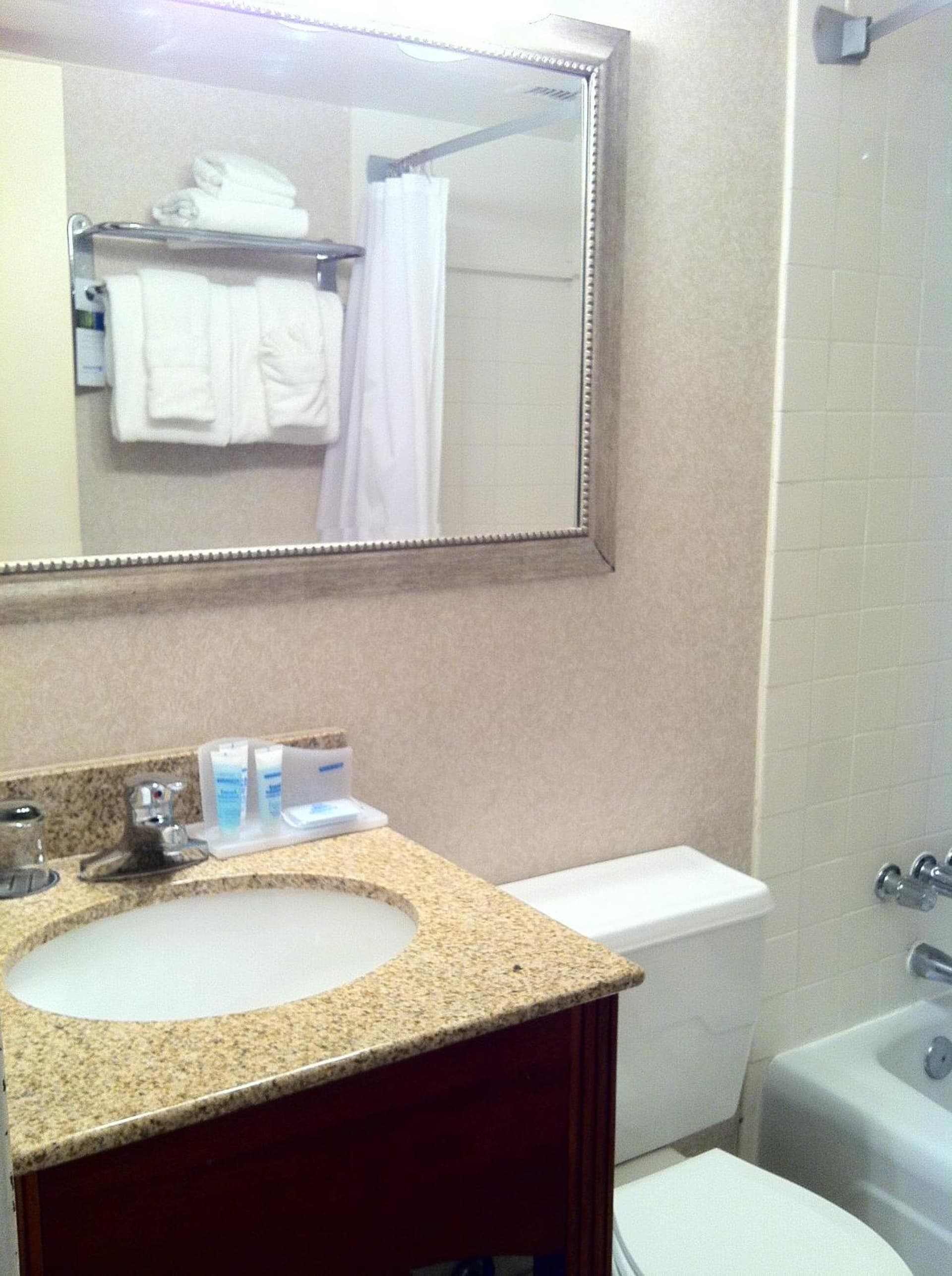 Wyndham Virginia Beach Oceanfront gallery photo in Virginia Beach, VA — image 56