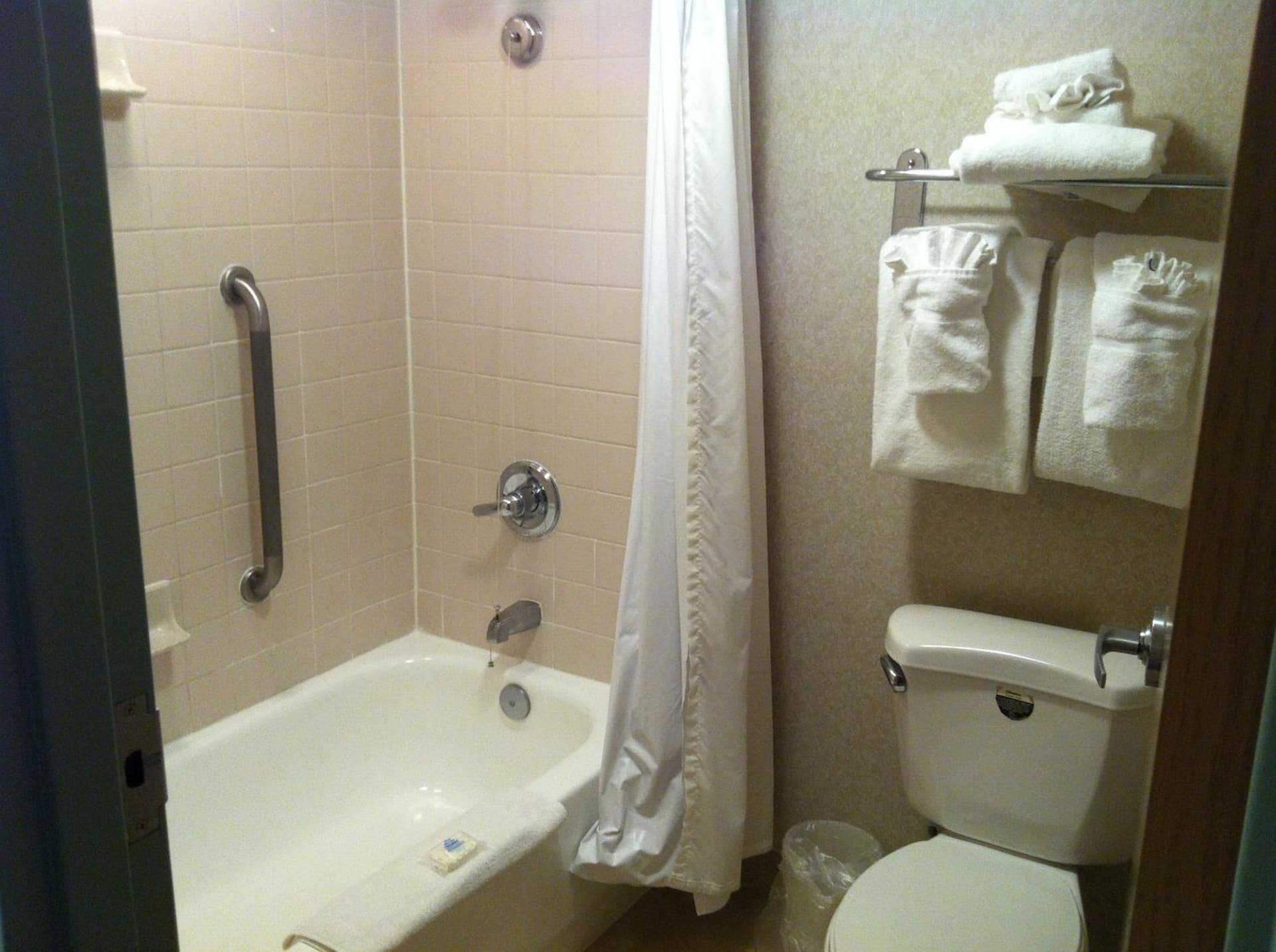 Wyndham Virginia Beach Oceanfront gallery photo in Virginia Beach, VA — image 42