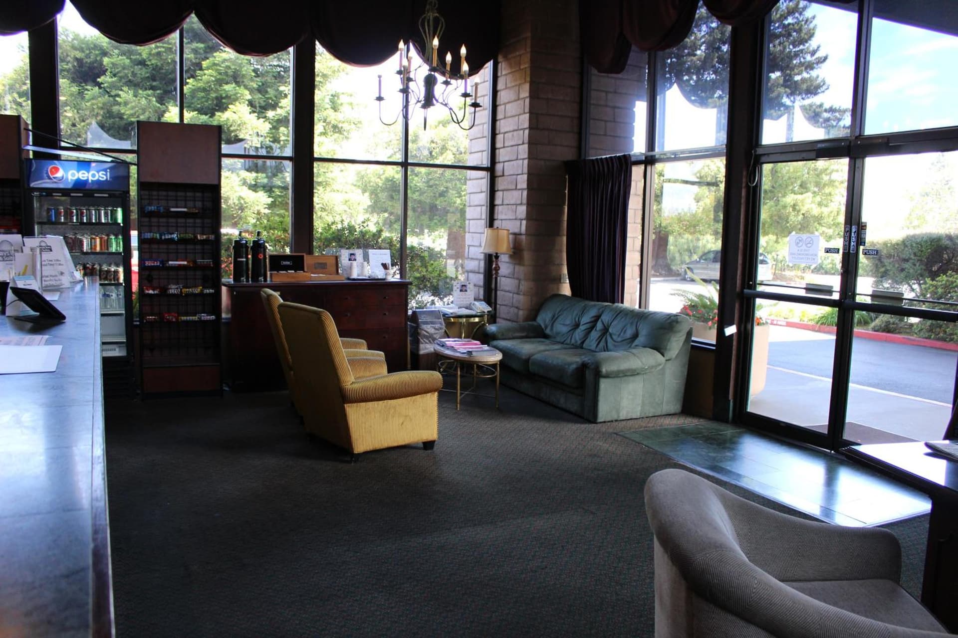 Days Inn & Suites by Wyndham Sunnyvale gallery photo in Sunnyvale, CA — image 22