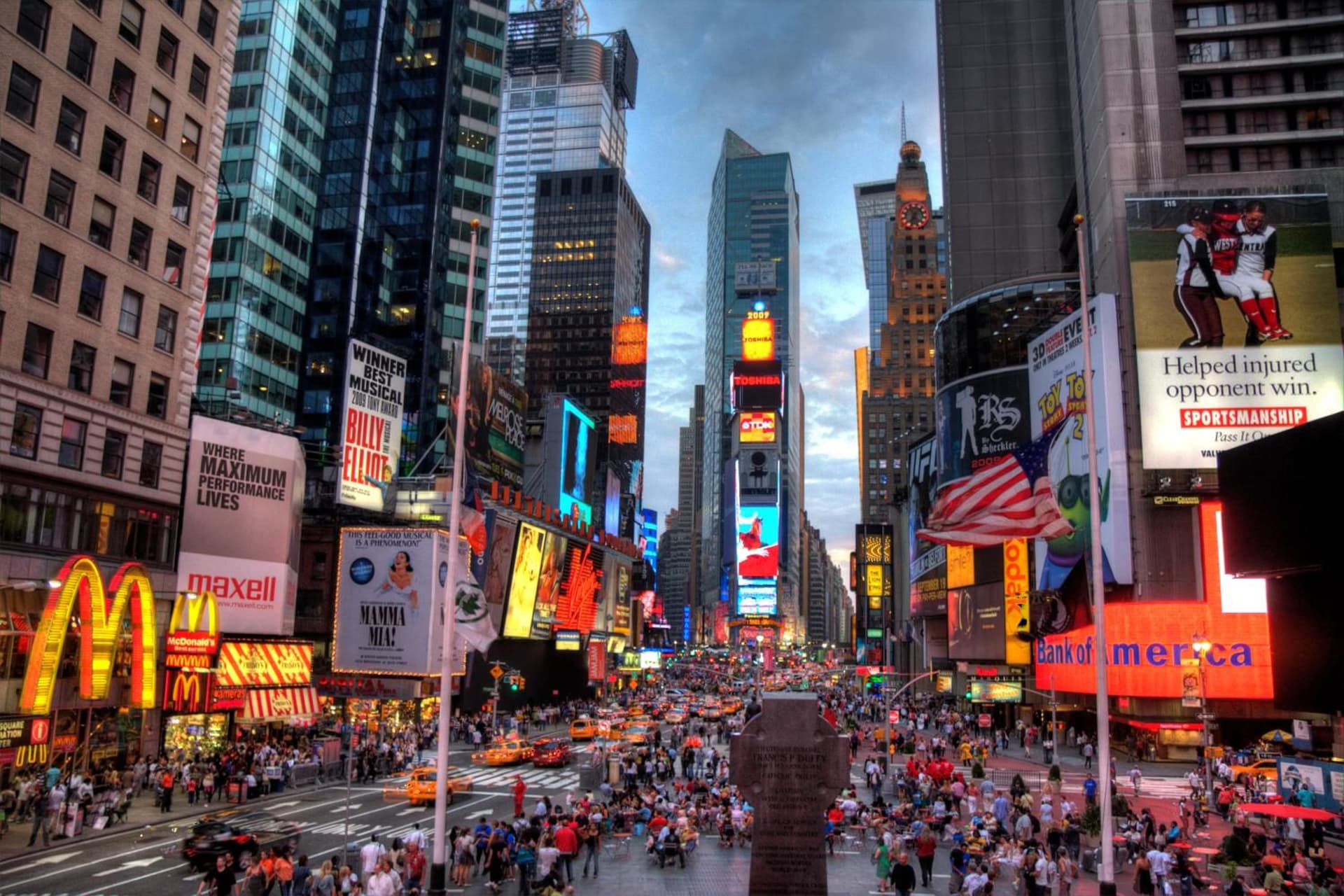 LUMA Hotel - Times Square gallery photo in New York, NY — image 49