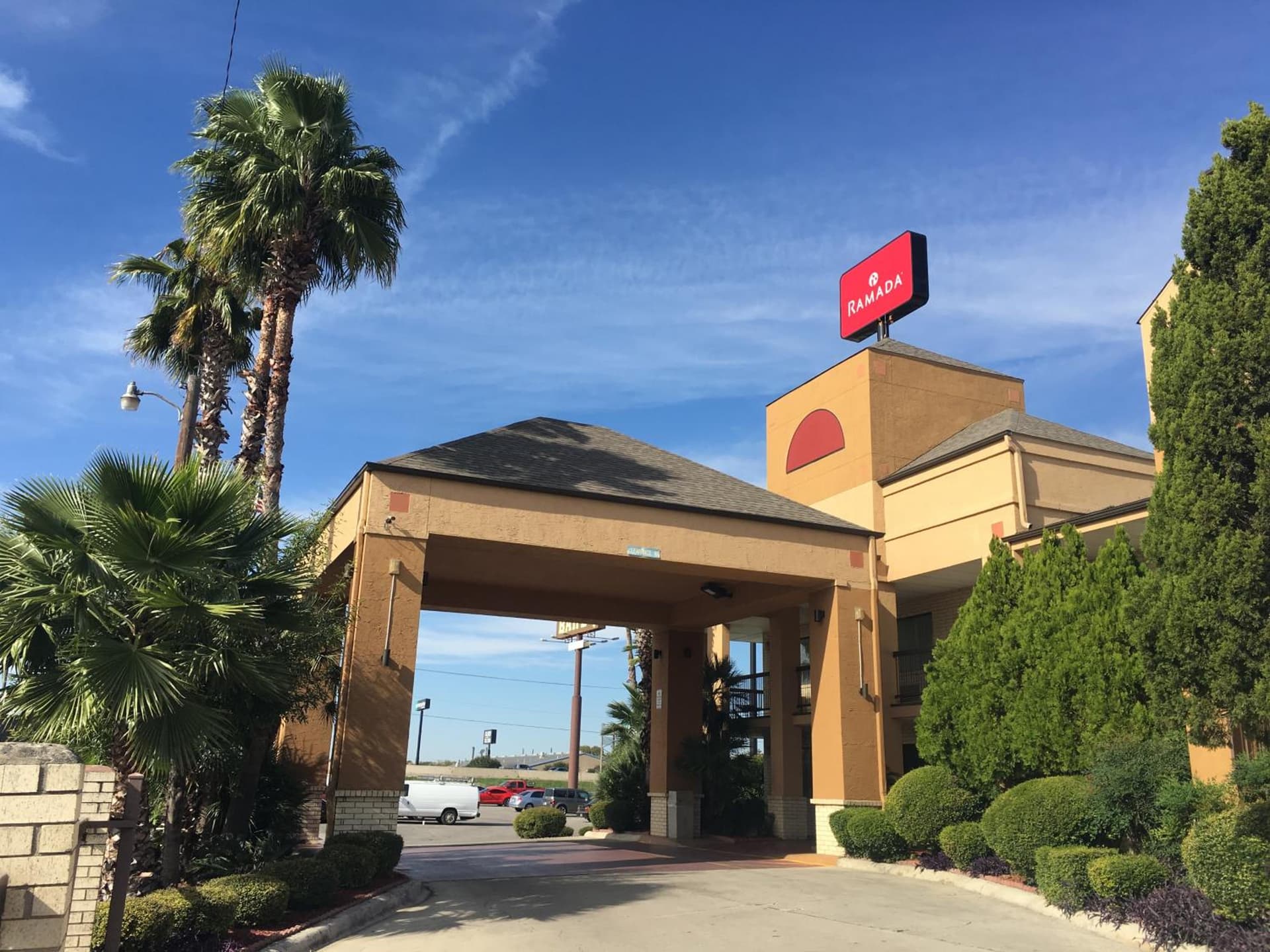 Ramada by Wyndham San Antonio Near SeaWorld - Lackland AFB gallery photo in San Antonio, TX — image 10
