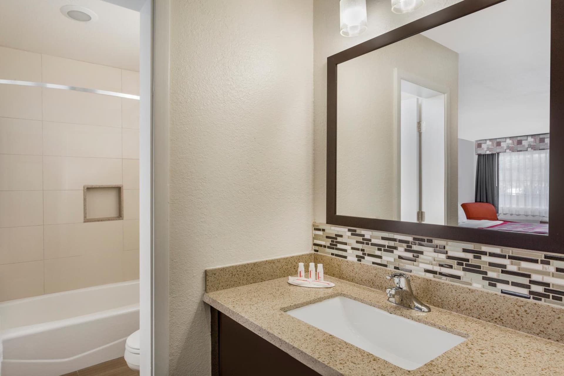 Ramada by Wyndham Monterey gallery photo in Monterey, CA — image 16