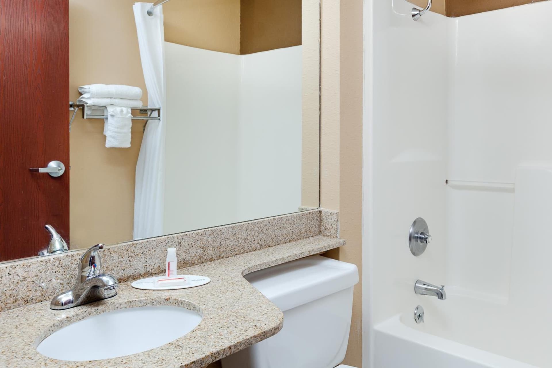 Microtel Inn and Suites Lafayette gallery photo in Lafayette, LA — image 9