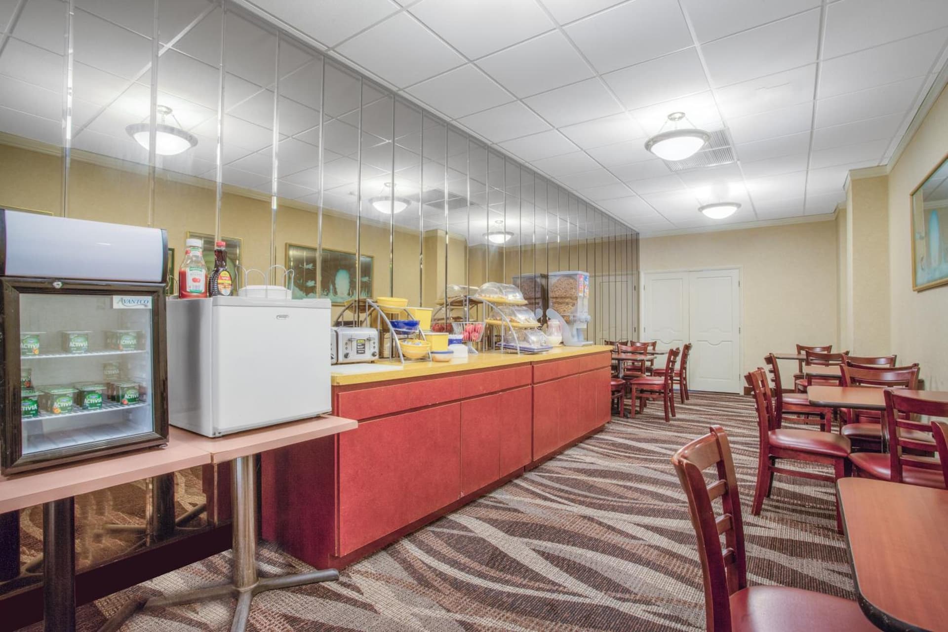 Days Inn by Wyndham Liberty gallery photo in Ferndale — image 33