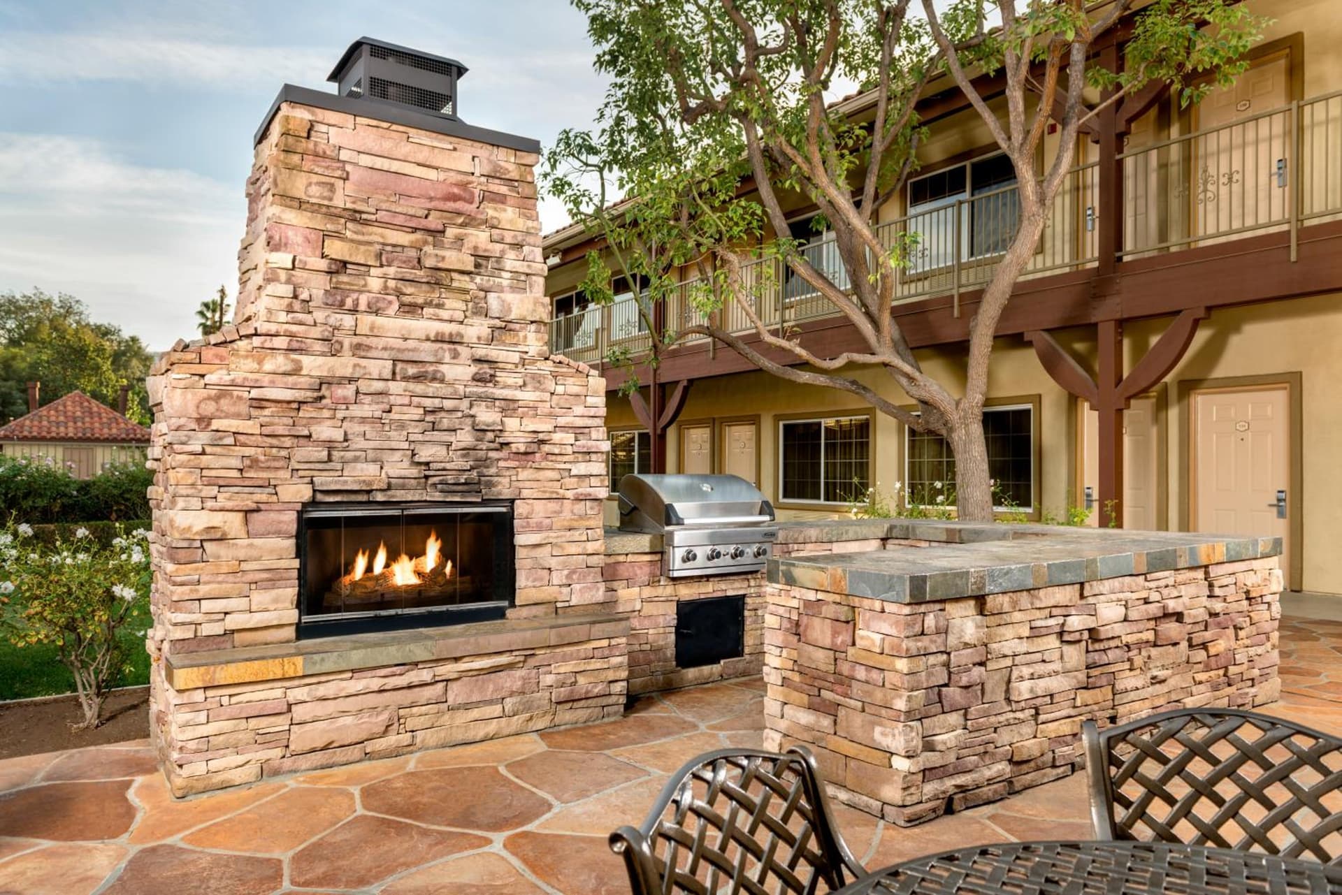 Best Western Corona Hotel & Suites gallery photo in Corona, CA — image 12